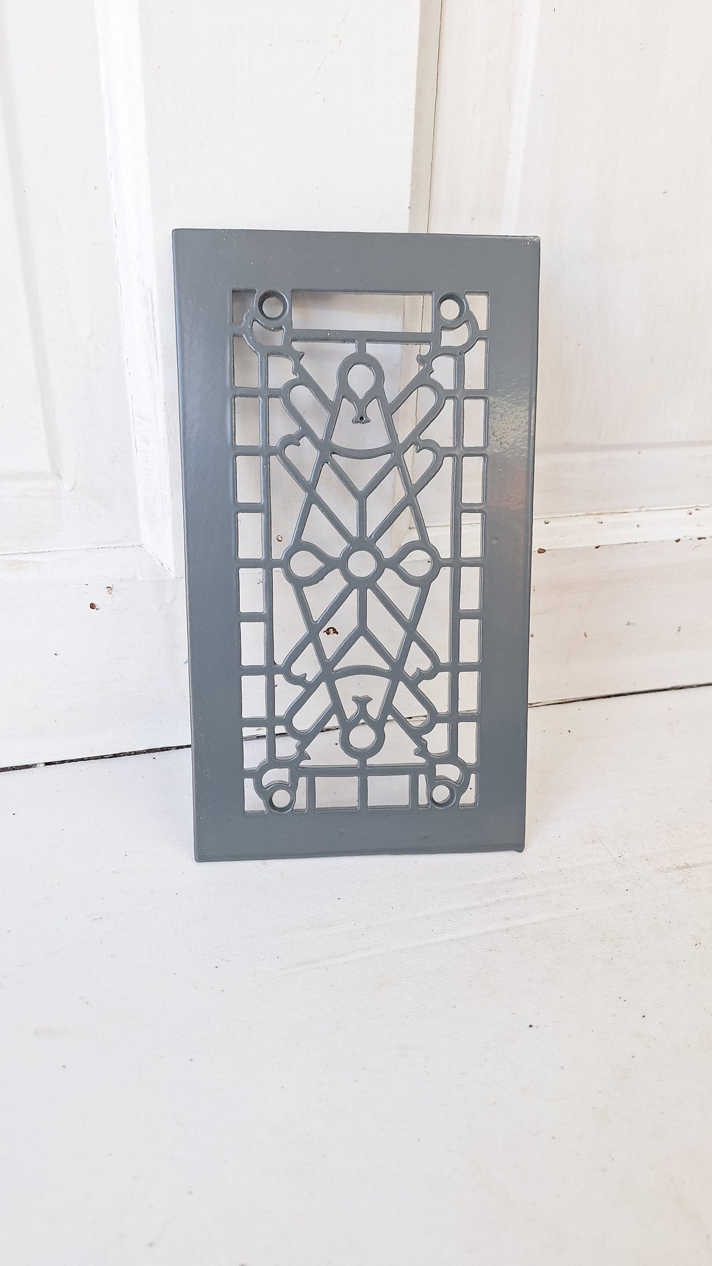5 x 9 Antique Vent Cover, Narrow Iron Register Grate