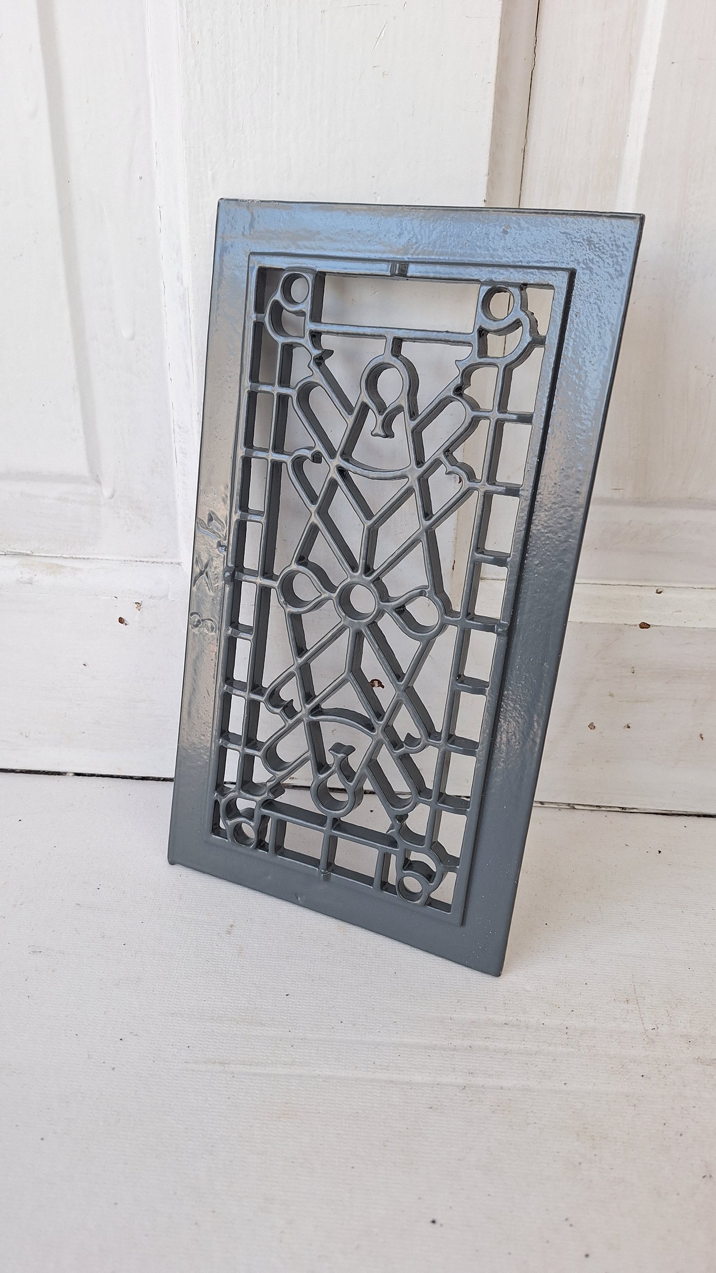 5 x 9 Antique Vent Cover, Narrow Iron Register Grate