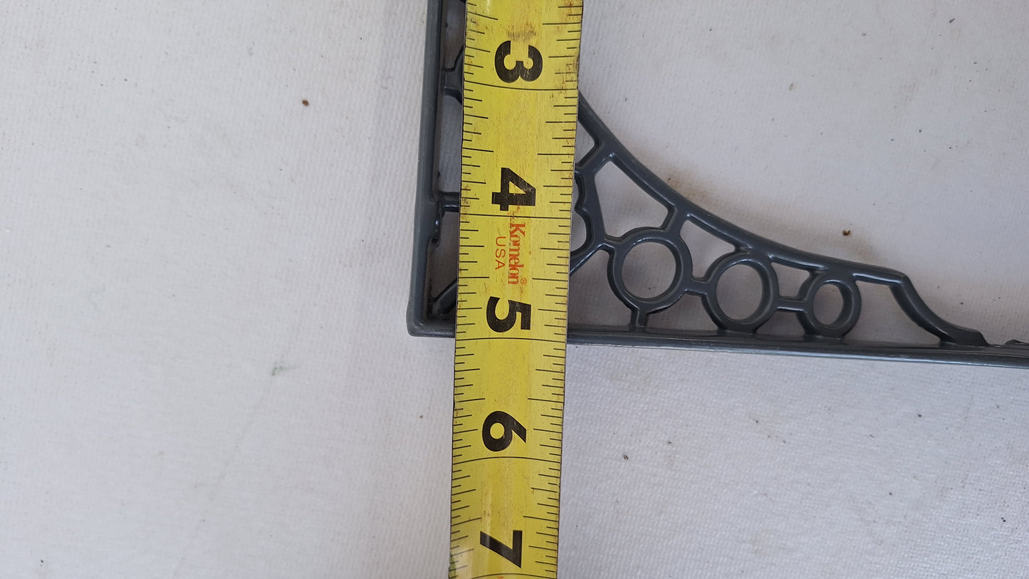 Two 5 x 7 Cast Iron Shelf Brackets, Antique Iron Shelf Supports