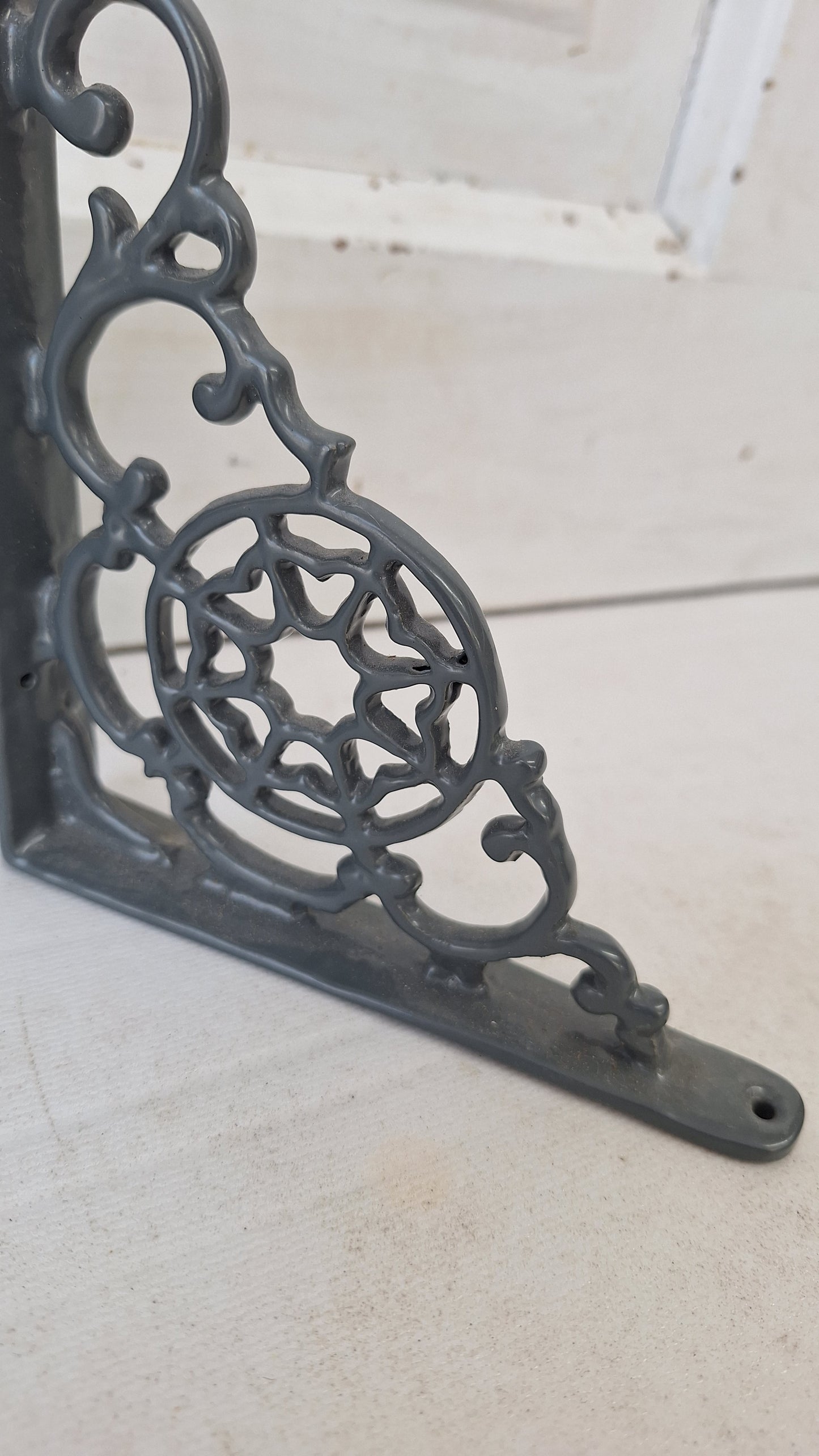 Two 5 x 7 Cast Iron Shelf Brackets, Antique Iron Shelf Supports