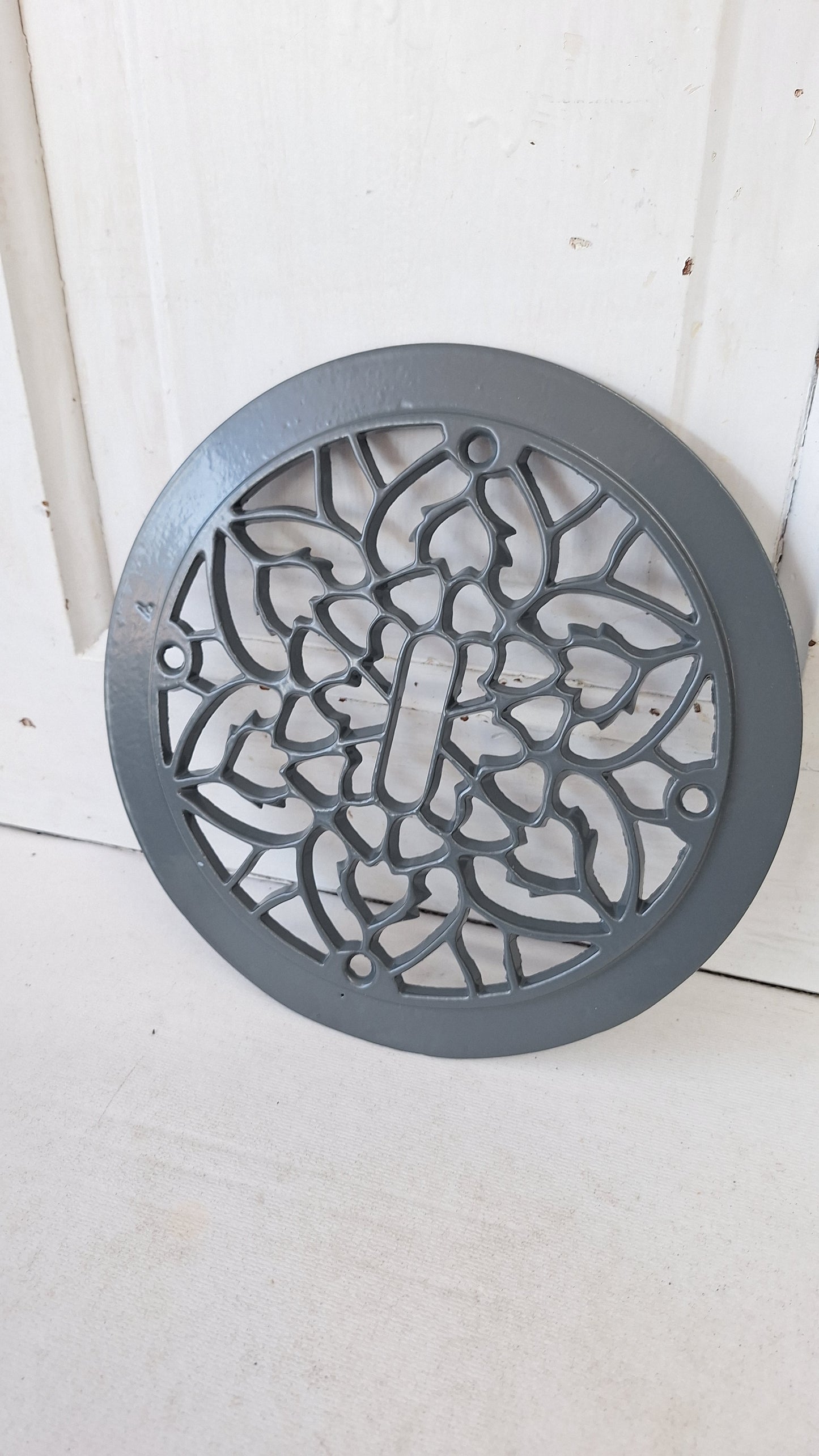 9" Round Antique Vent Cover, Circle Cast Iron Register Grate