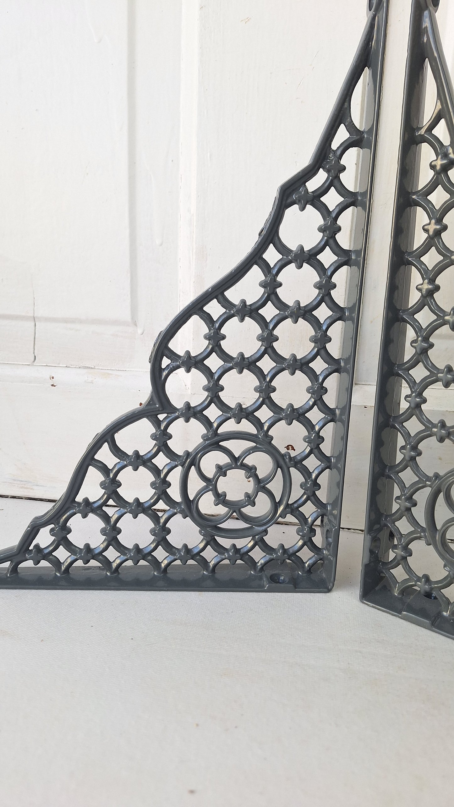 9 x 12 Antique Iron Shelf Brackets, Floral Design Victorian Shelf Supports