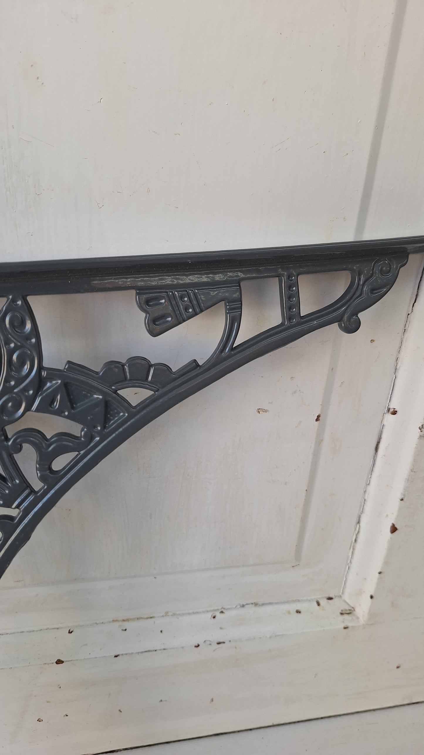 One Eastlake Design Bracket, Antique Cast Iron Shelf Support