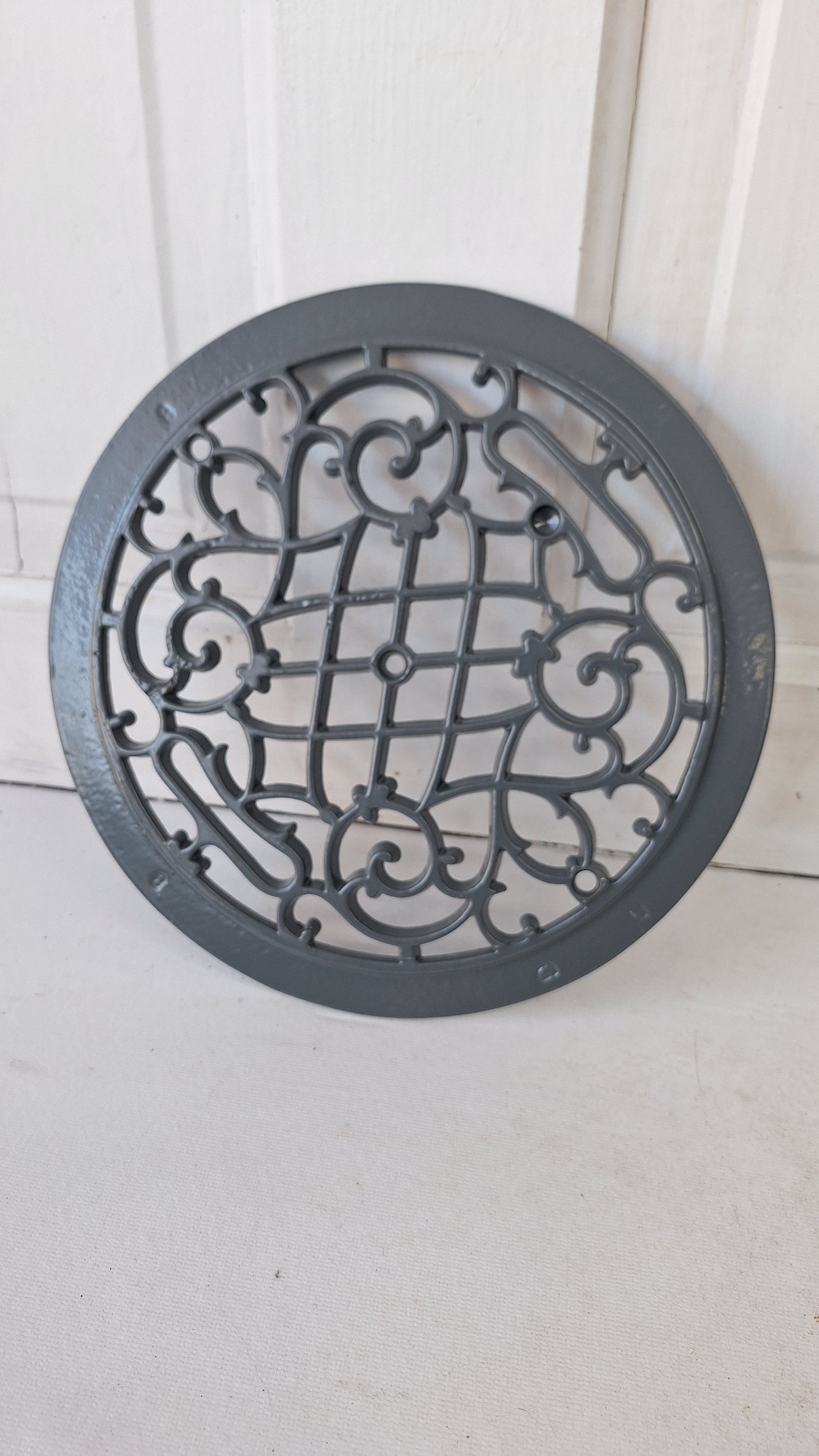 10" Round Antique Vent Cover, Circle Cast Iron Register Grate
