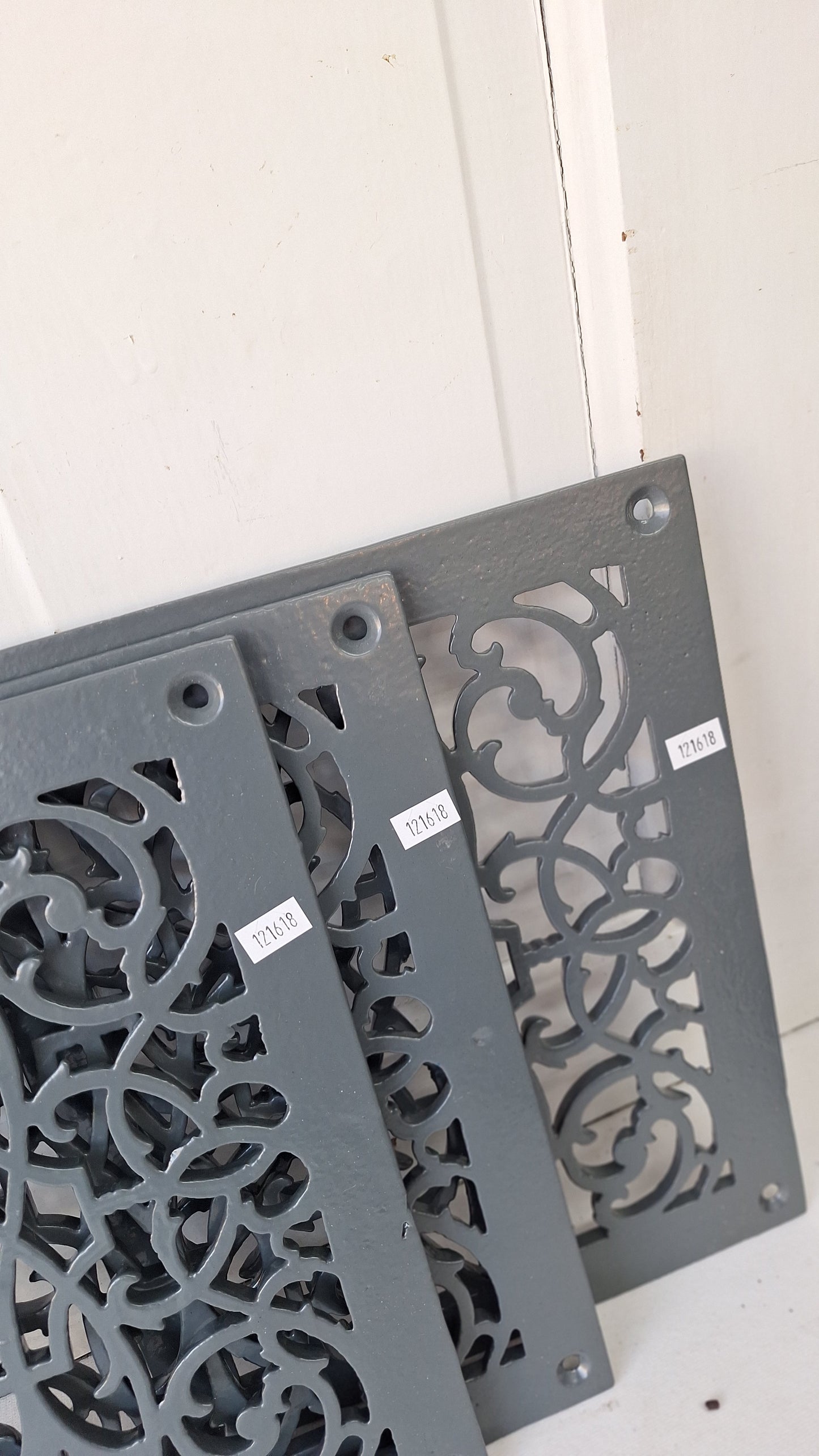 10 x 12" Fancy Pattern Antique Vent Cover, Cast Iron Ornate Heating Grate Cover