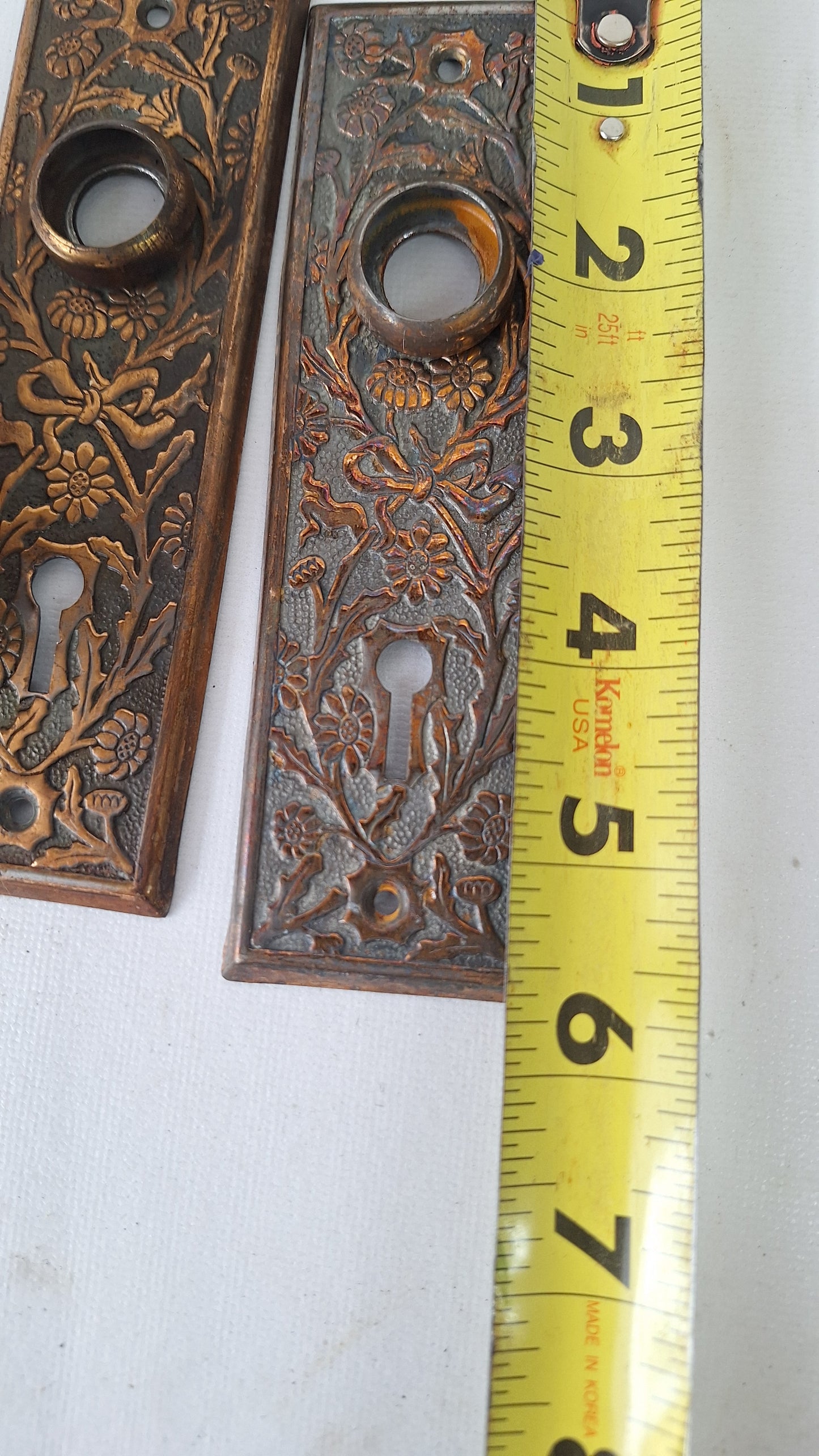 Daisy Design Doorknobs and Plate Set, Antique Flower Design Bronze Door Hardware 082103