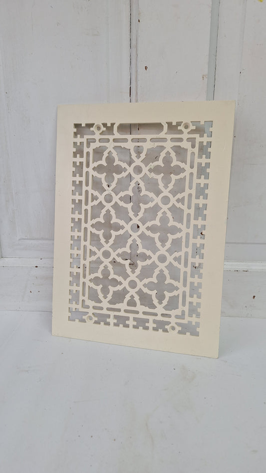 Antique Iron Vent Grate Cover: Decorative Geometric Design (10 x 14 inches)