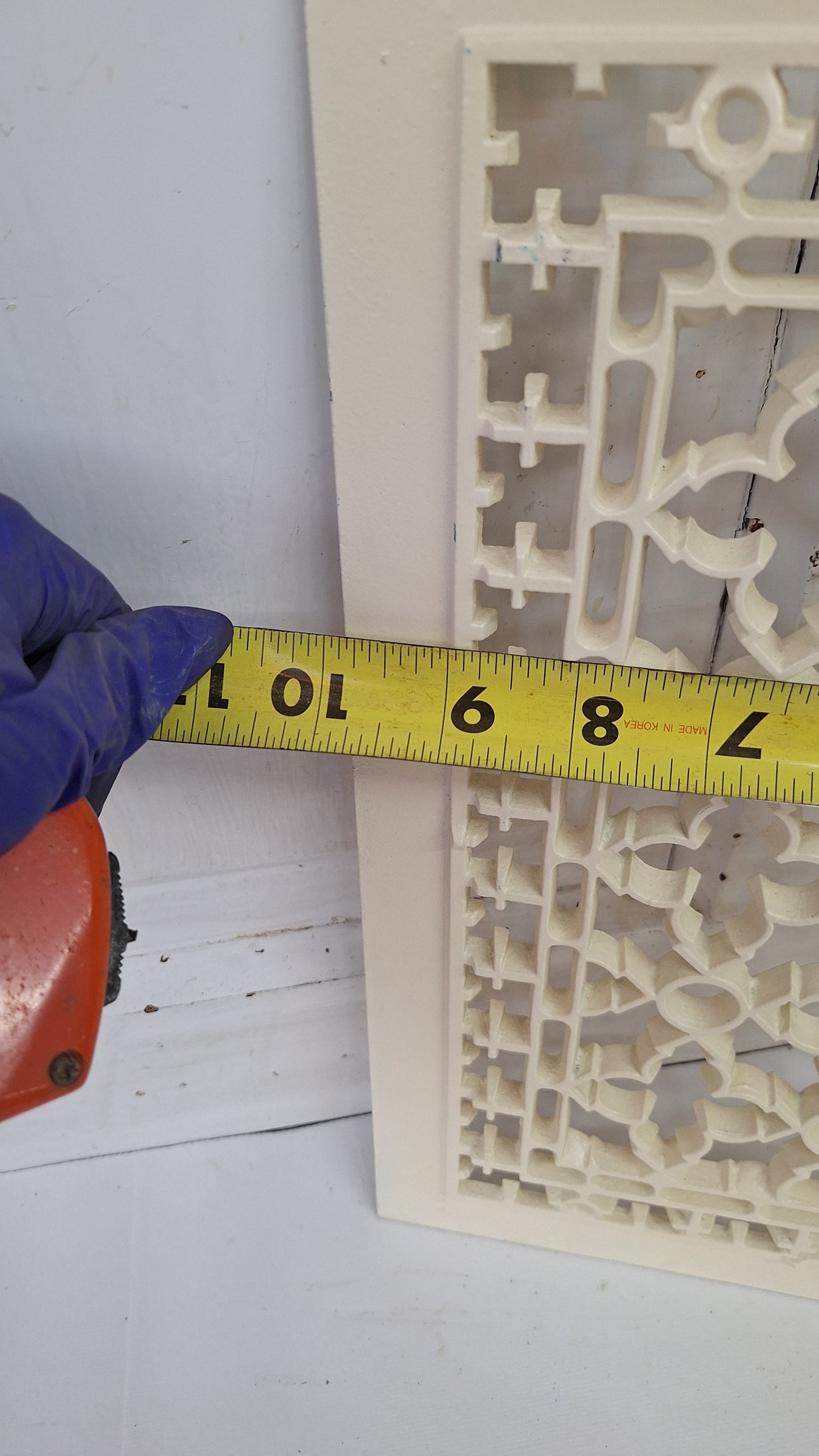 Antique Iron Vent Grate Cover: Decorative Geometric Design (10 x 14 inches)