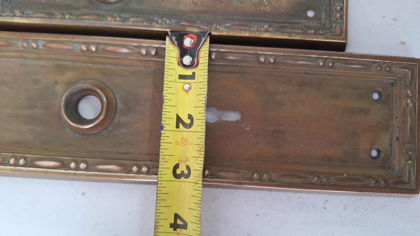 Complete Entry Knob & Plate Set, Front Door Knobs and Backplates with Lock