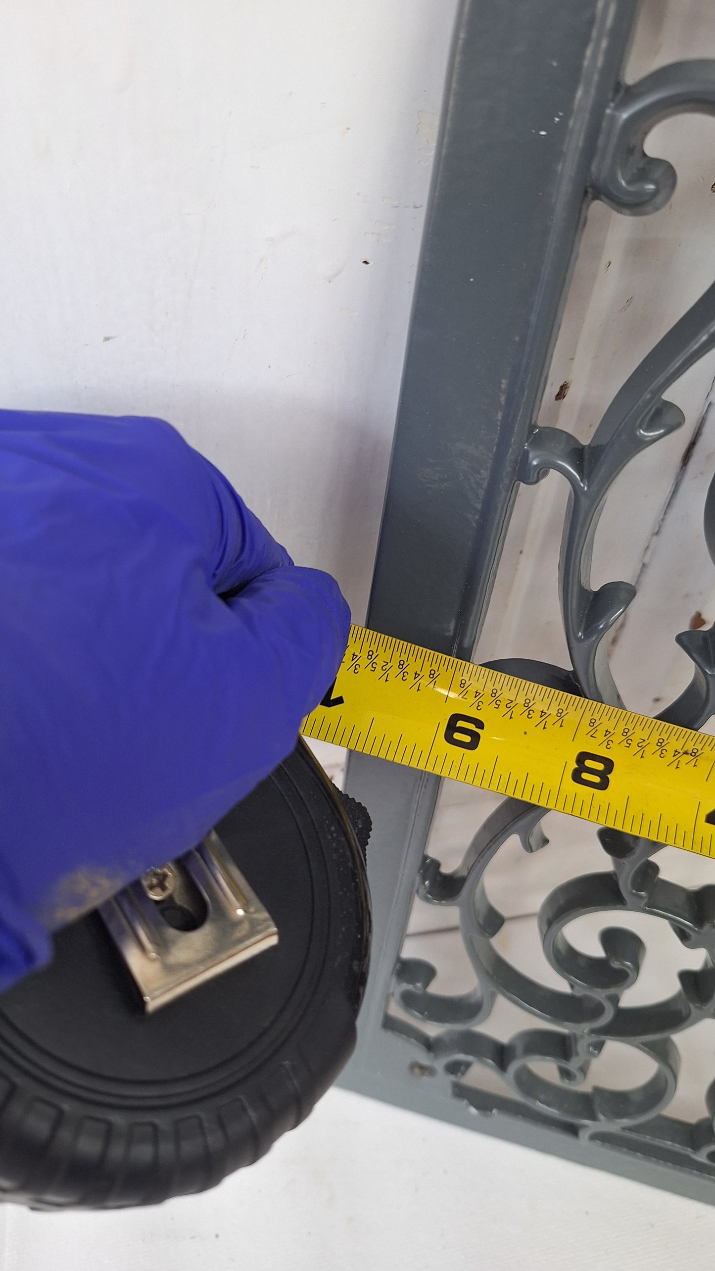 Victorian Era Iron Vent Grate Cover: Fancy Scroll Design (10 x 14 inches)