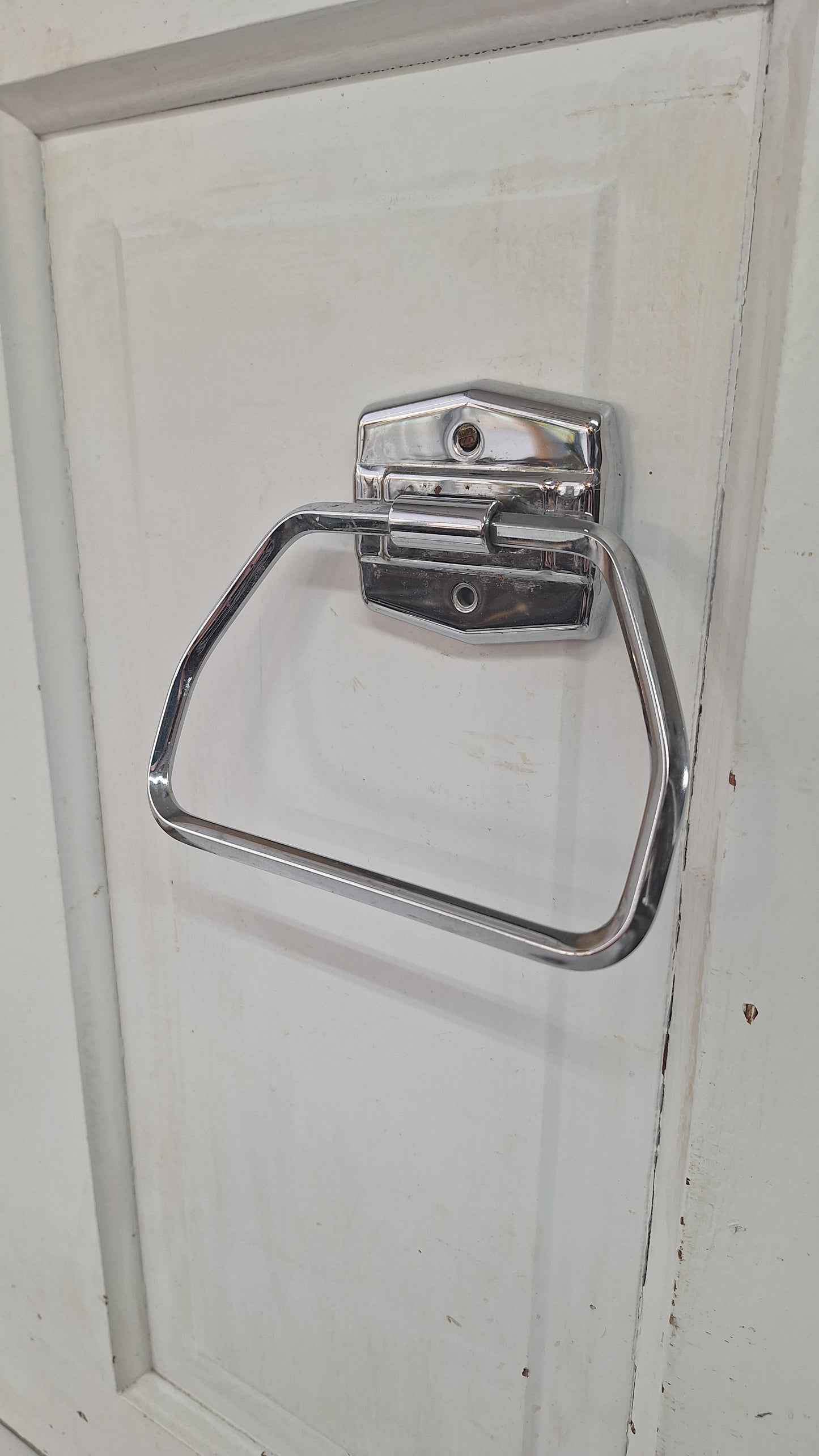 Vintage Fairfield Autoyre Hand Towel Ring, Chrome Towel Rack