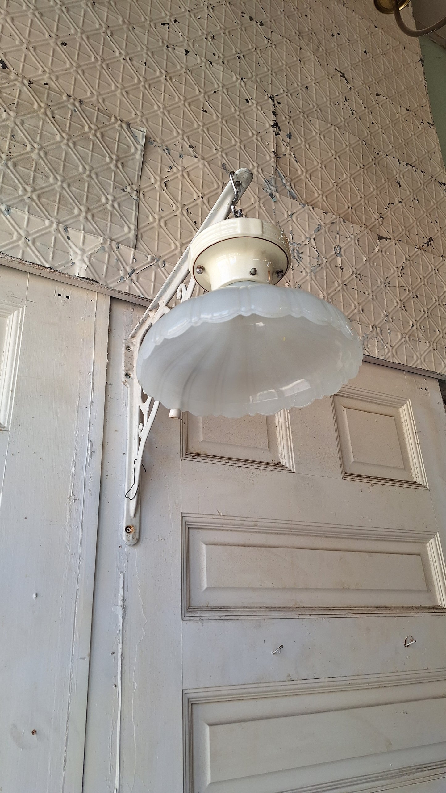 Scalloped Clam Broth Light Fixture, Vintage Pull Chain Fixture