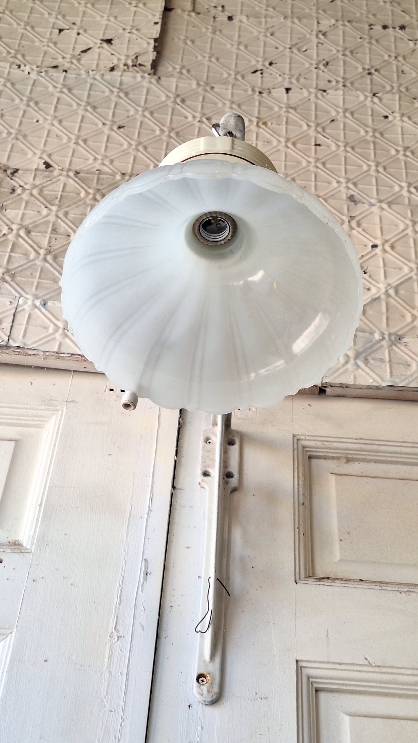 Scalloped Clam Broth Light Fixture, Vintage Pull Chain Fixture