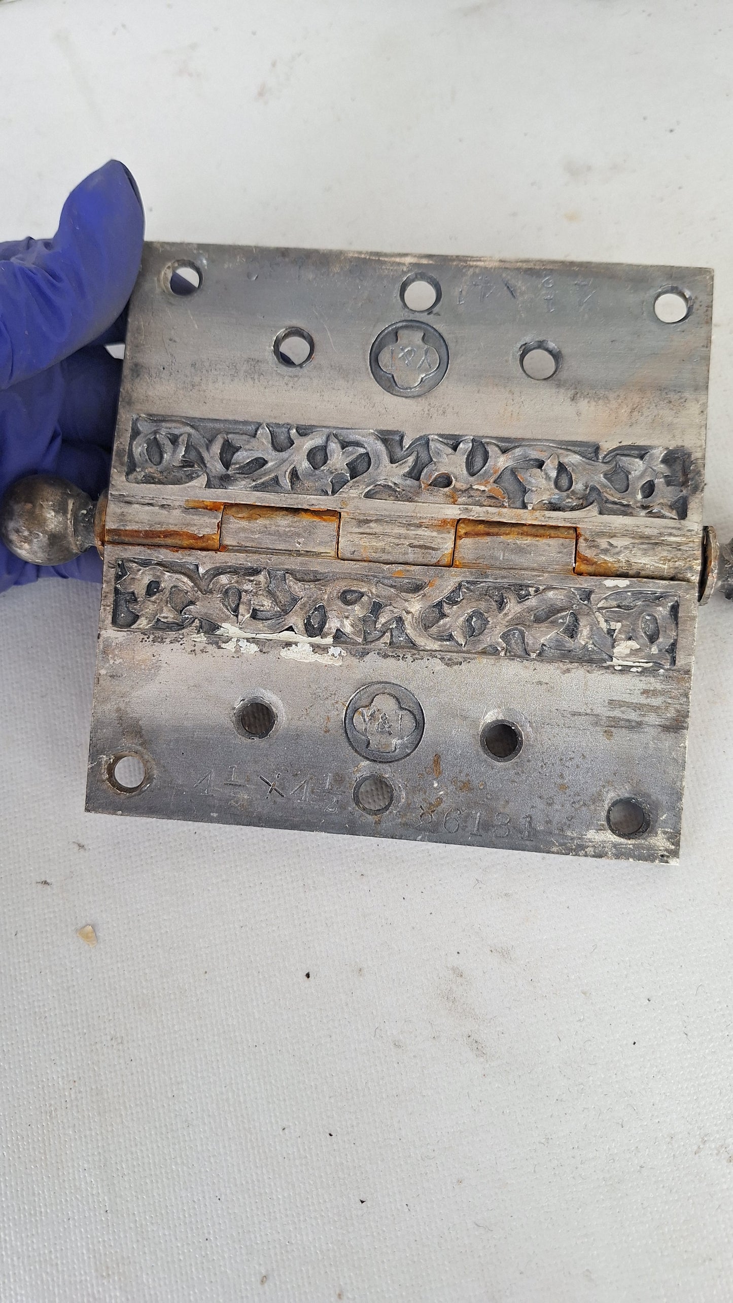 Pair of Yale Kelp Design Door Hinges, Nickel Plated Antique Door Hinges