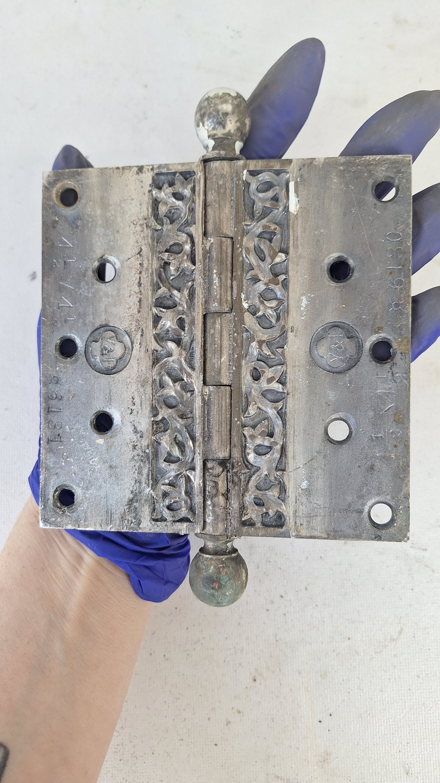 Pair of Yale Kelp Design Door Hinges, Nickel Plated Antique Door Hinges