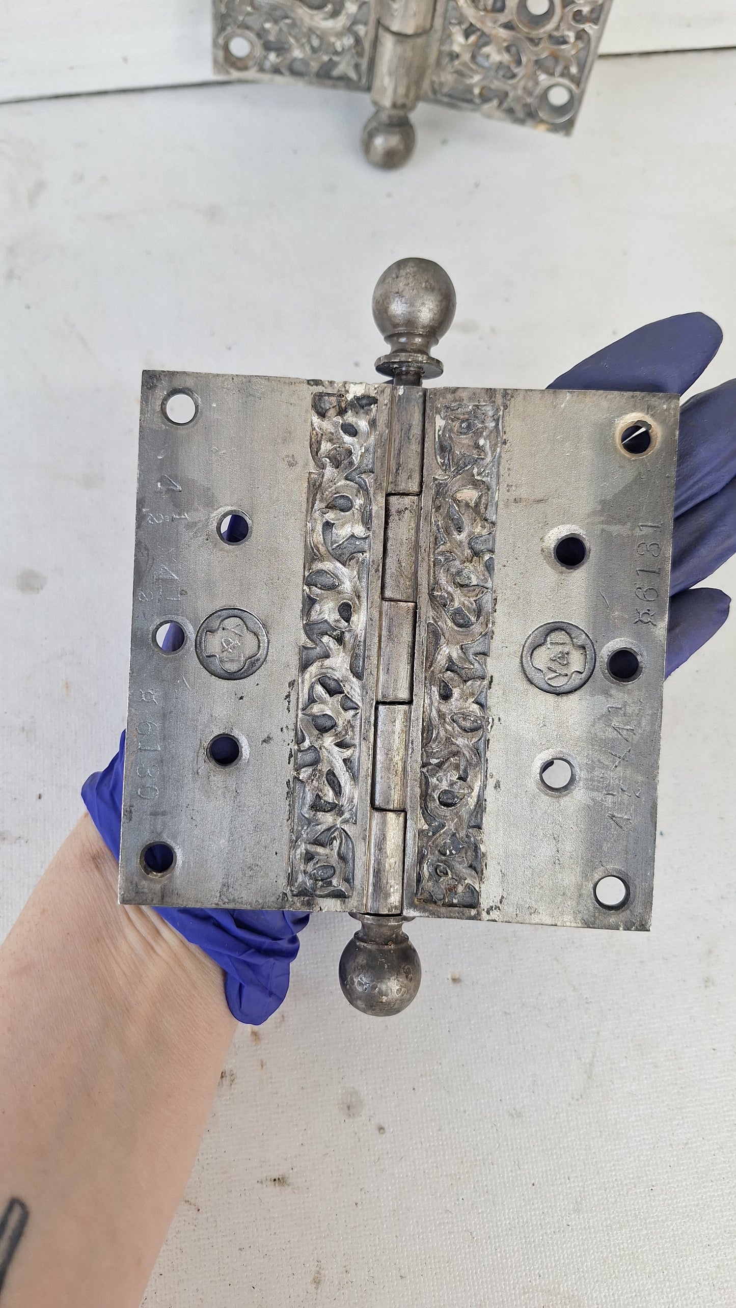 Pair of Yale Kelp Design Door Hinges, Nickel Plated Antique Door Hinges