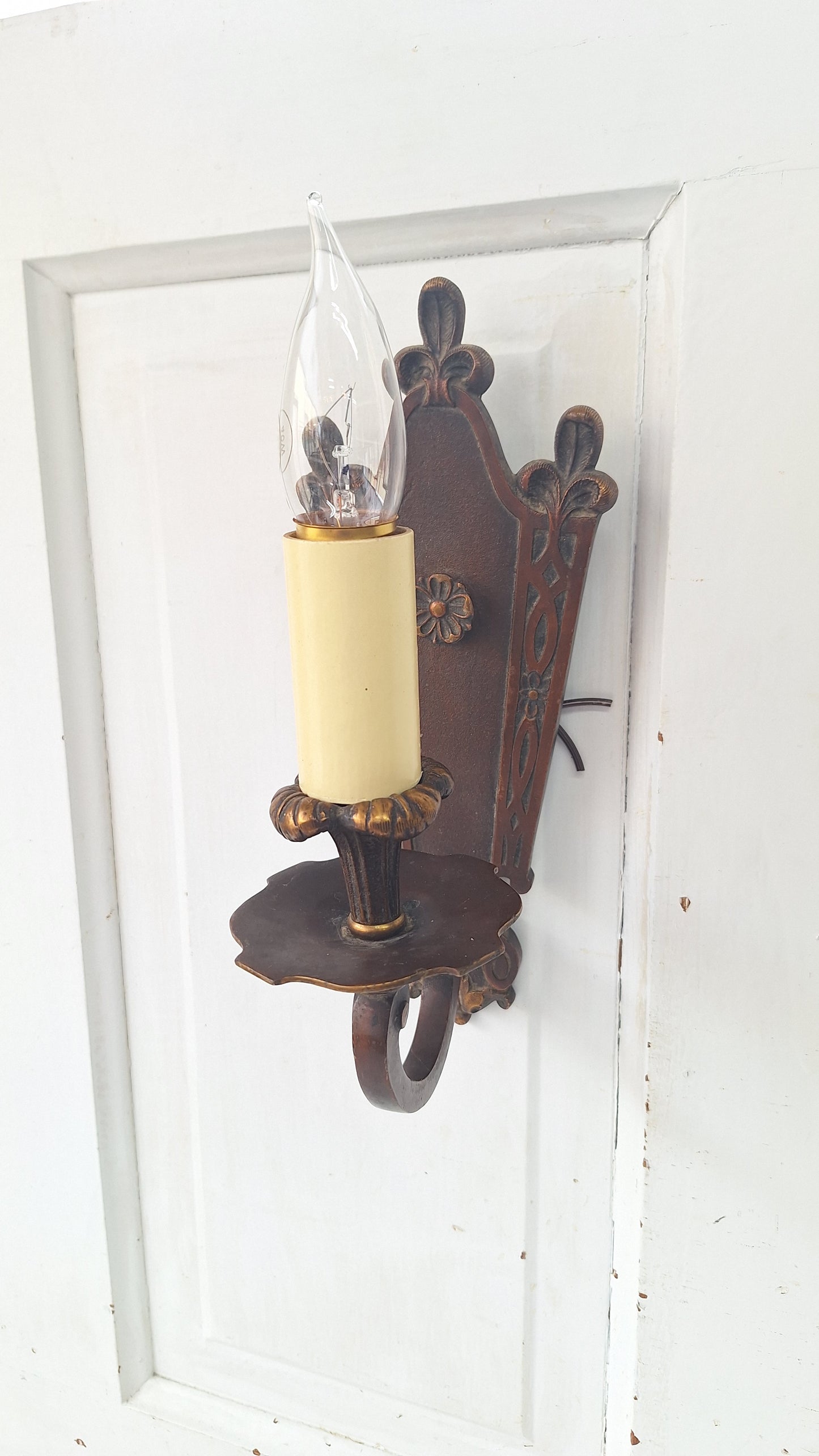 Solid Bronze Antique Wall Sconce with Flower Details