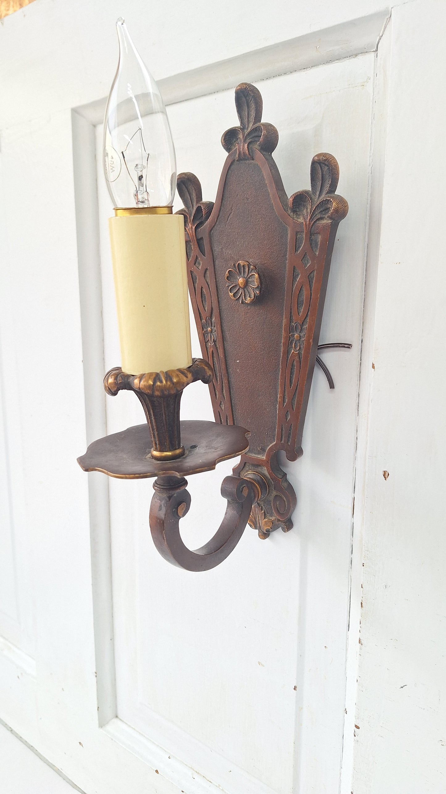 Solid Bronze Antique Wall Sconce with Flower Details