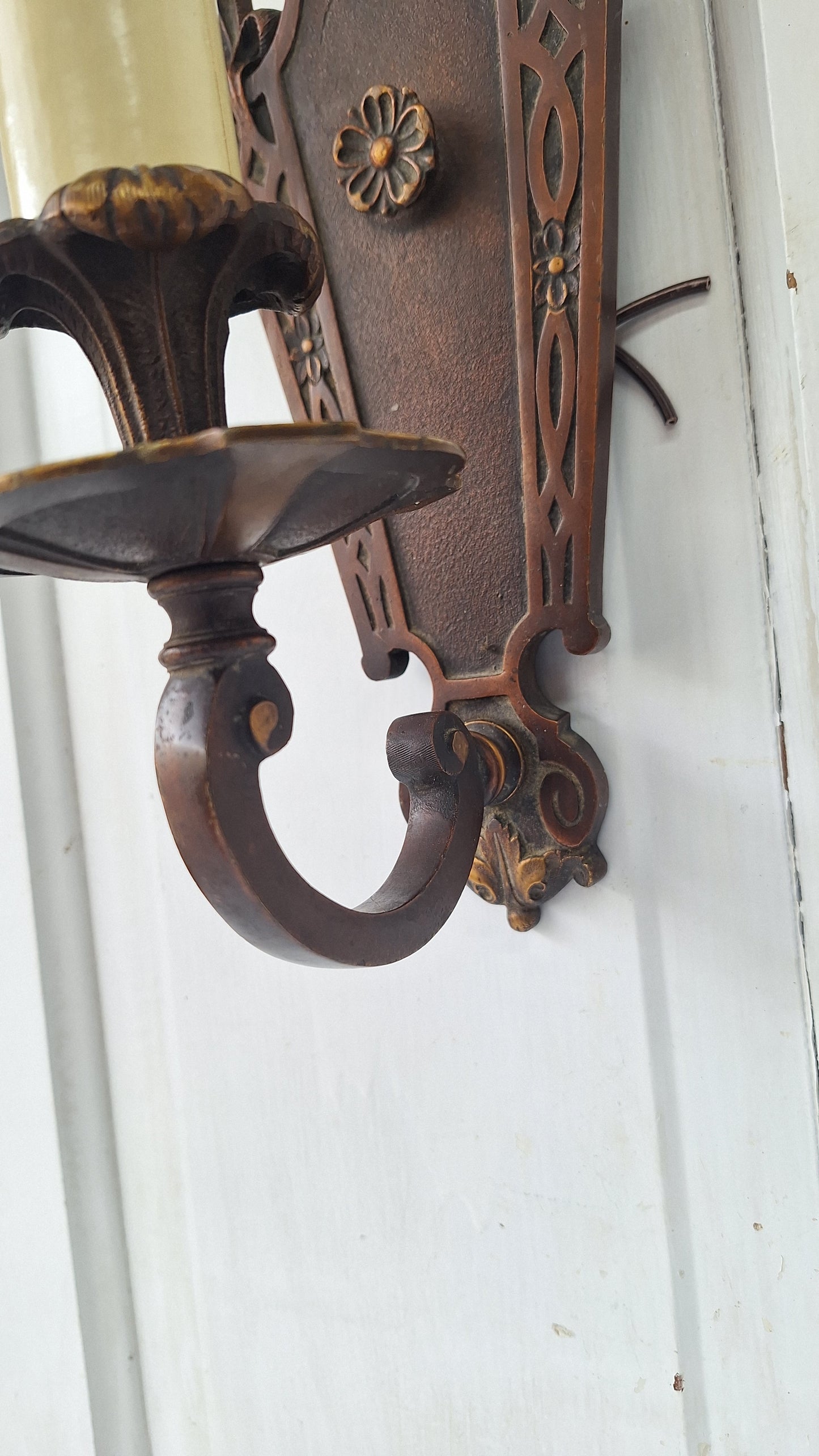 Solid Bronze Antique Wall Sconce with Flower Details
