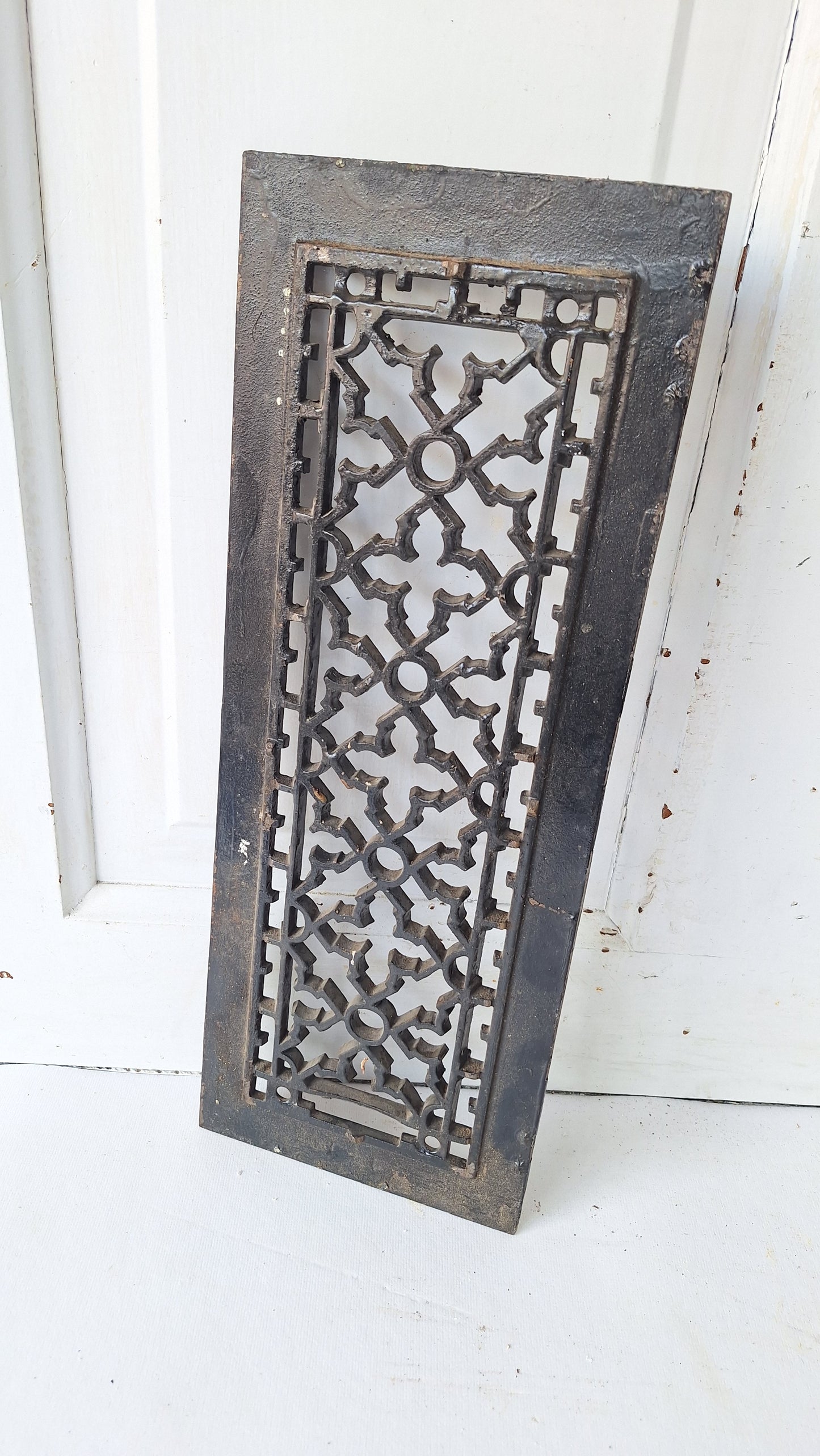 6 x 15 Antique Vent Cover, Narrow Cast Iron Grate