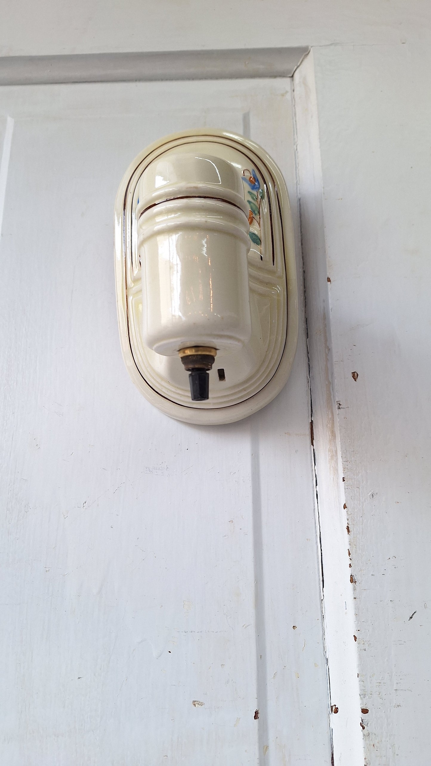 Single Vintage Porcelain Sconce, Wall Mount Light with Flower Pattern