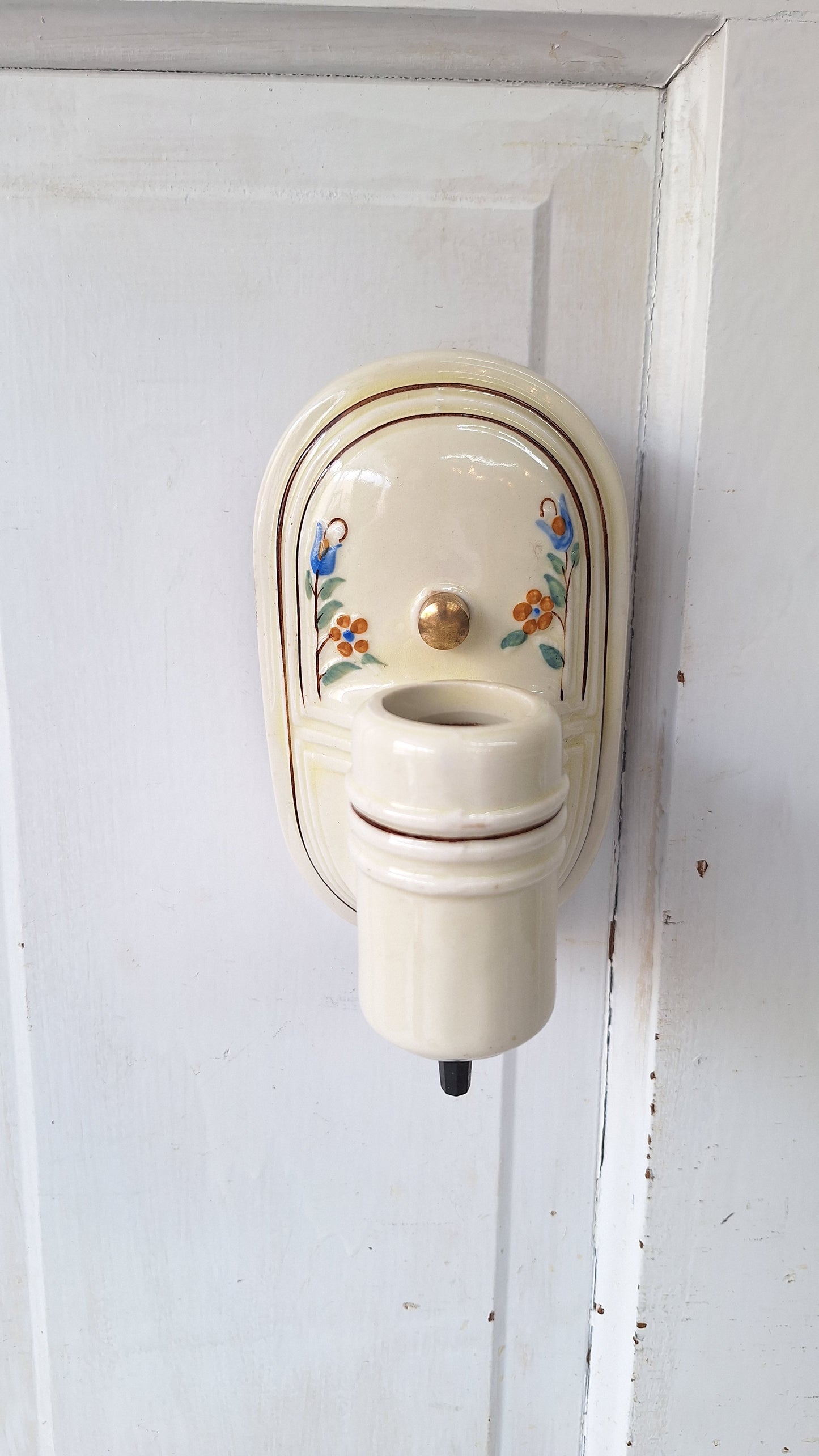Single Vintage Porcelain Sconce, Wall Mount Light with Flower Pattern