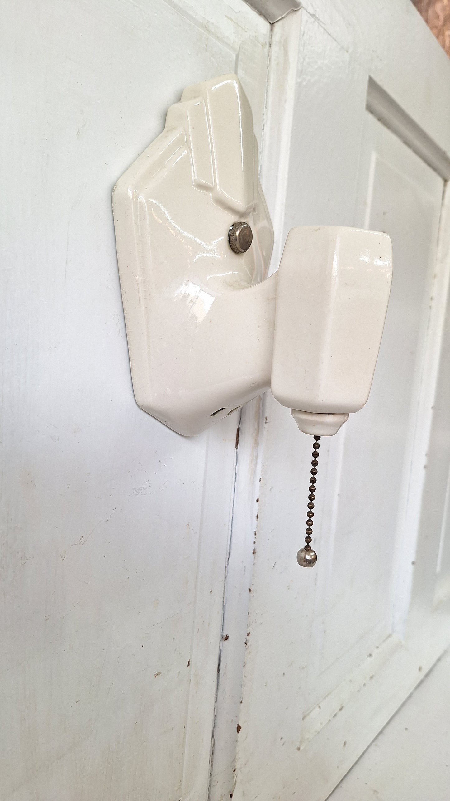 Pull Chain Vintage Porcelain Bathroom Sconce, Wall Mount Light