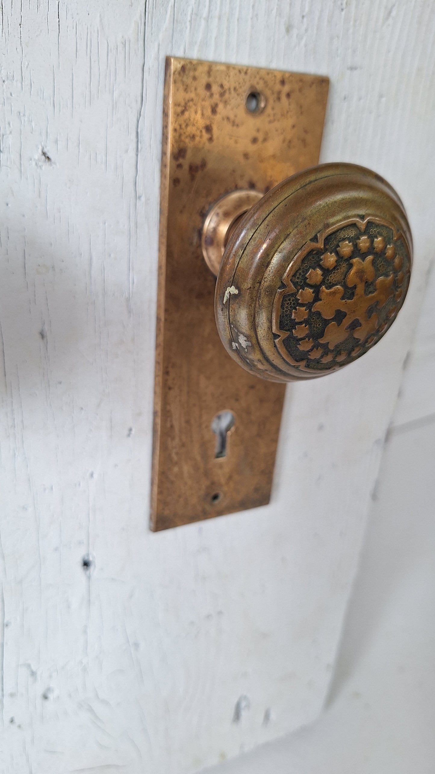 Century Bronze Doorknob Set: Embossed Victorian Hardware