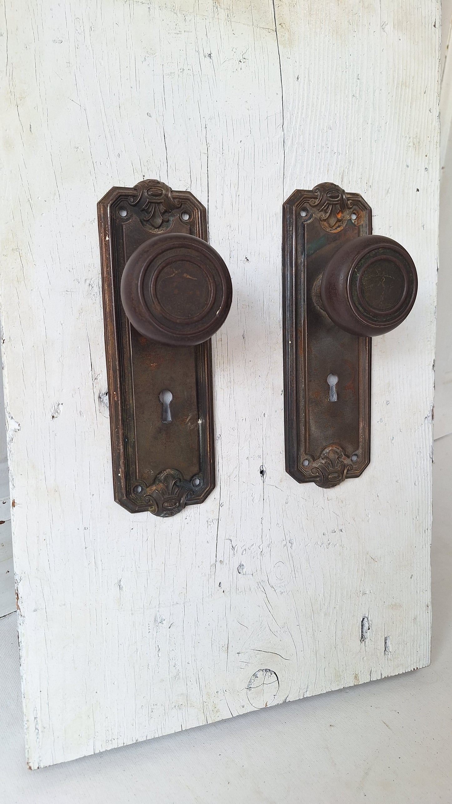 Craftsman Hardware, Deco Door Plates and Doorknob Set