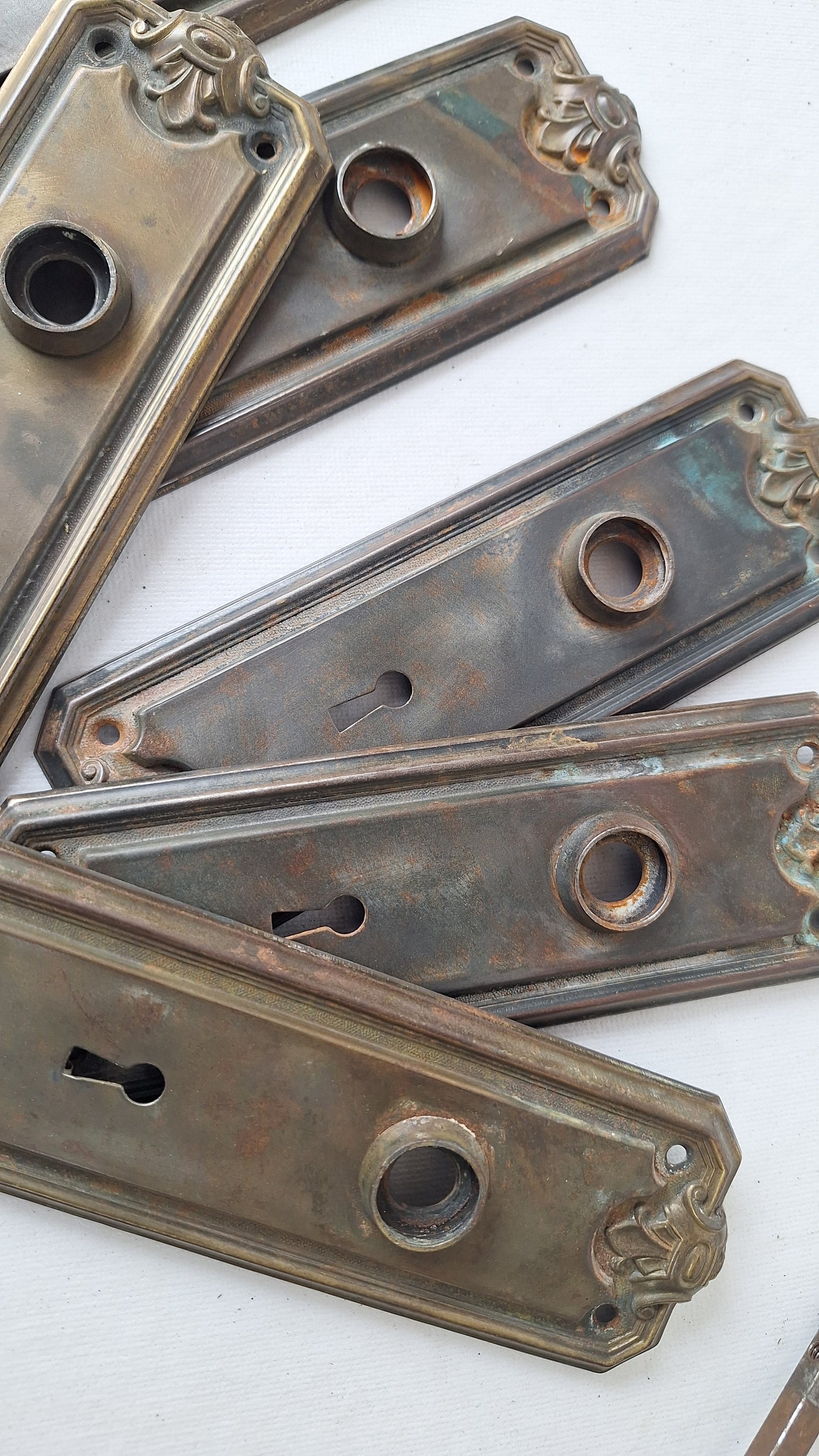 Craftsman Hardware, Deco Door Plates and Doorknob Set