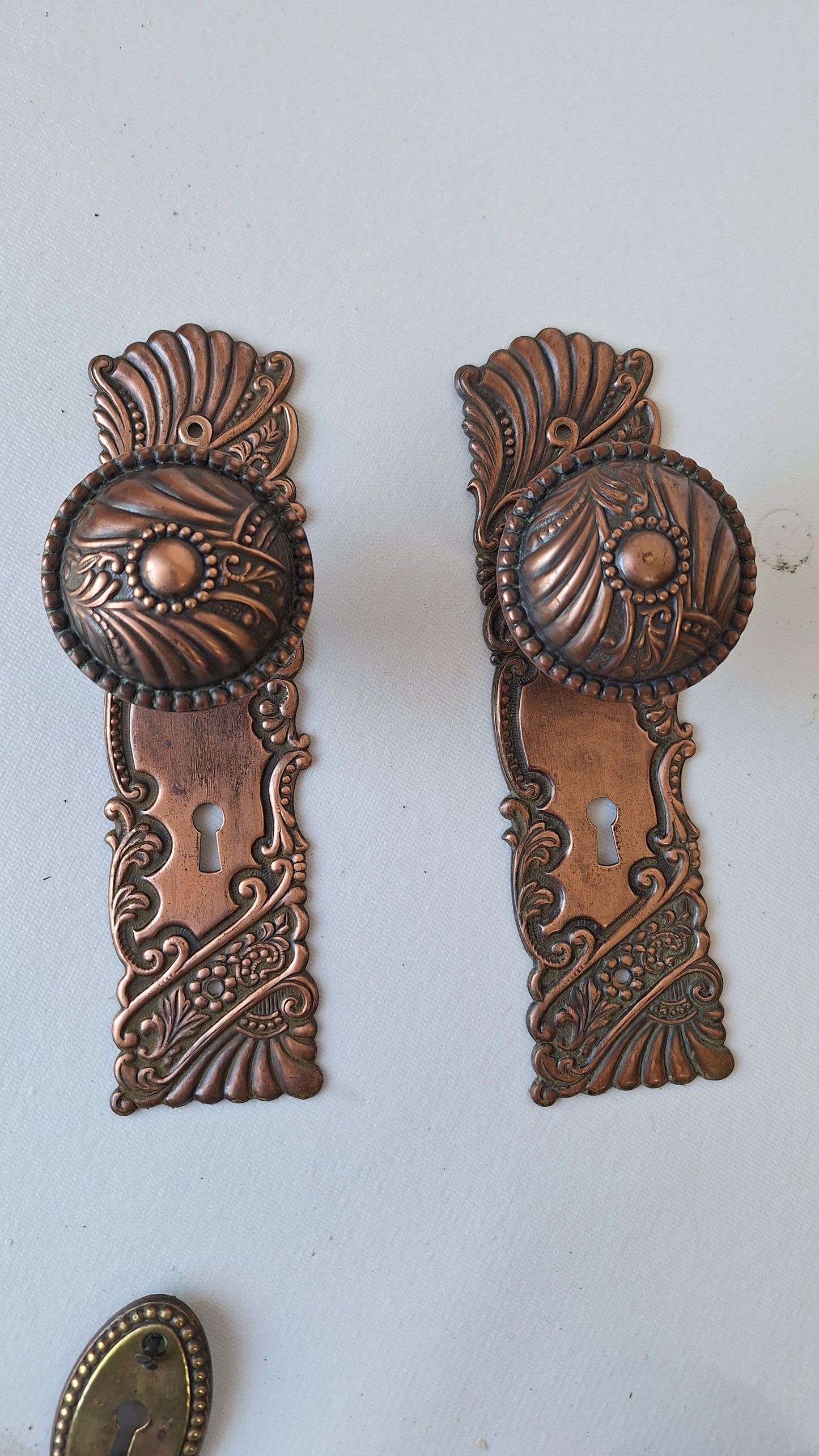 Complete Set of Roanoke Antique Bronze Door Hardware, Ornate Victorian Stamped Bronze Doorknobs Plates 040904