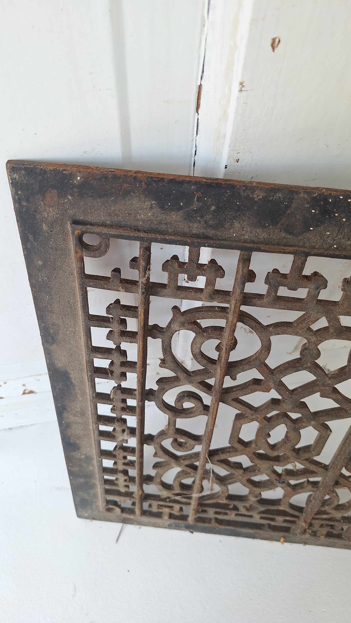 14 x 12 Antique Scroll Pattern Vent Cover, Salvaged Cast Iron Floor Grate