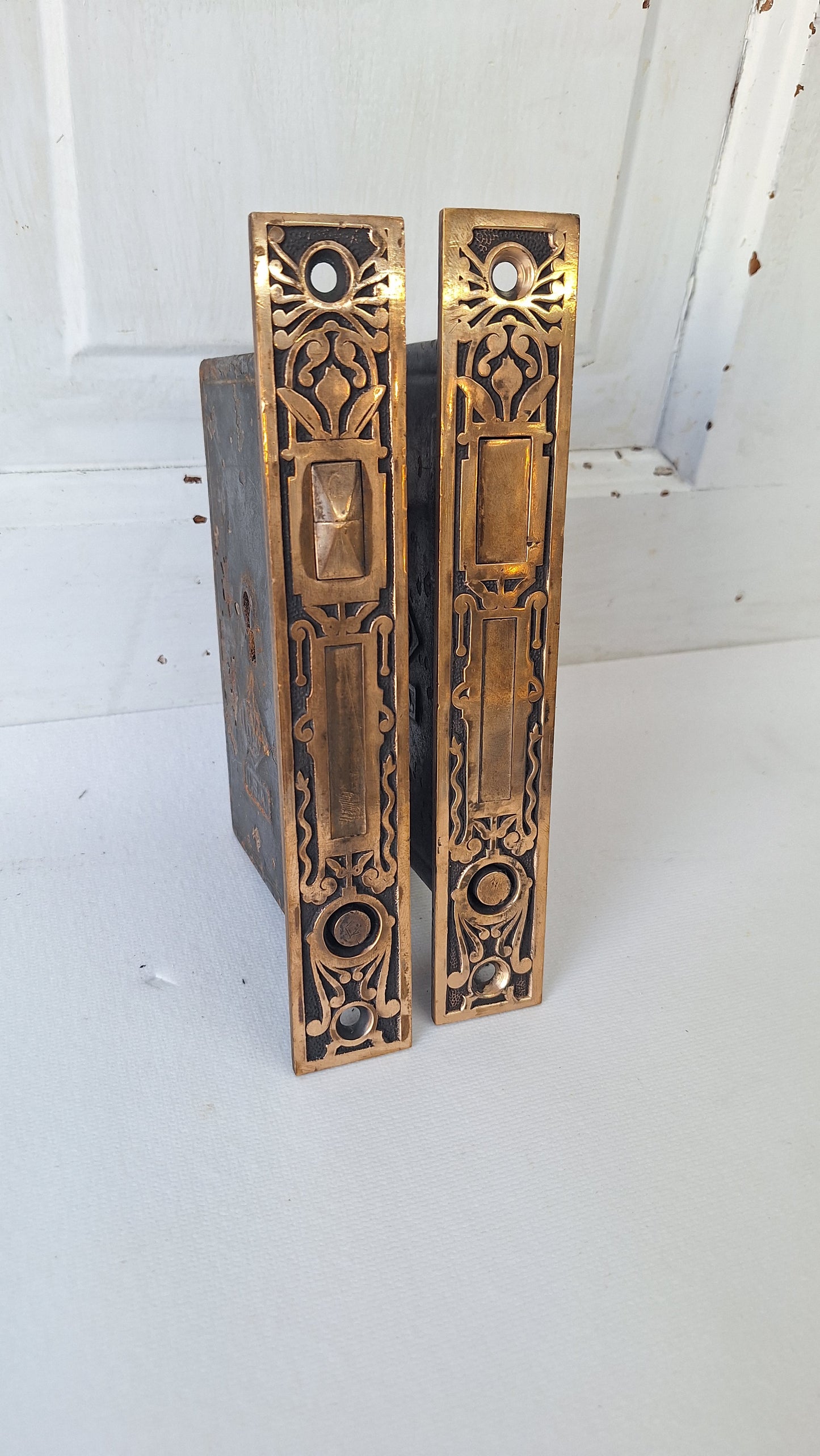 Ornate Bronze Double Pocket Door Mortise Lock Set: Eastlake Style