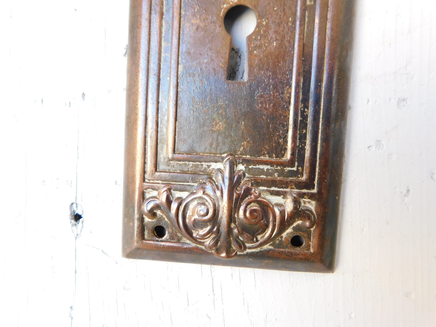 Locris Design Doorknobs and Plate Set, Antique Flower Design Bronze Door Hardware 021512