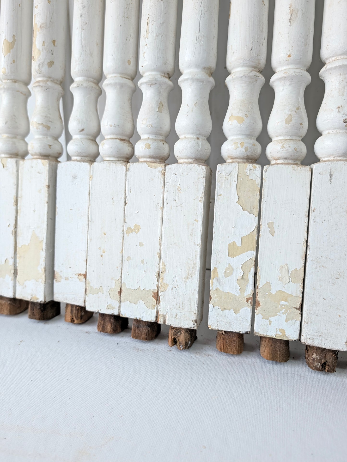 Set of 17 Antique Spindles, 17 Old Turned Wood Stair Balusters