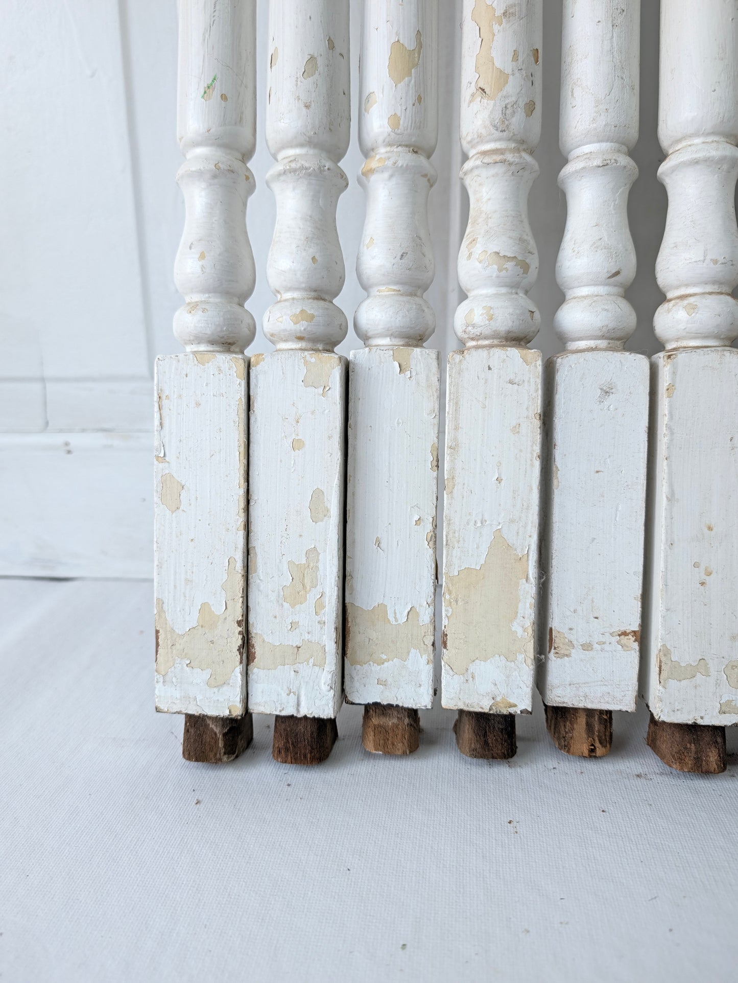 Set of 17 Antique Spindles, 17 Old Turned Wood Stair Balusters