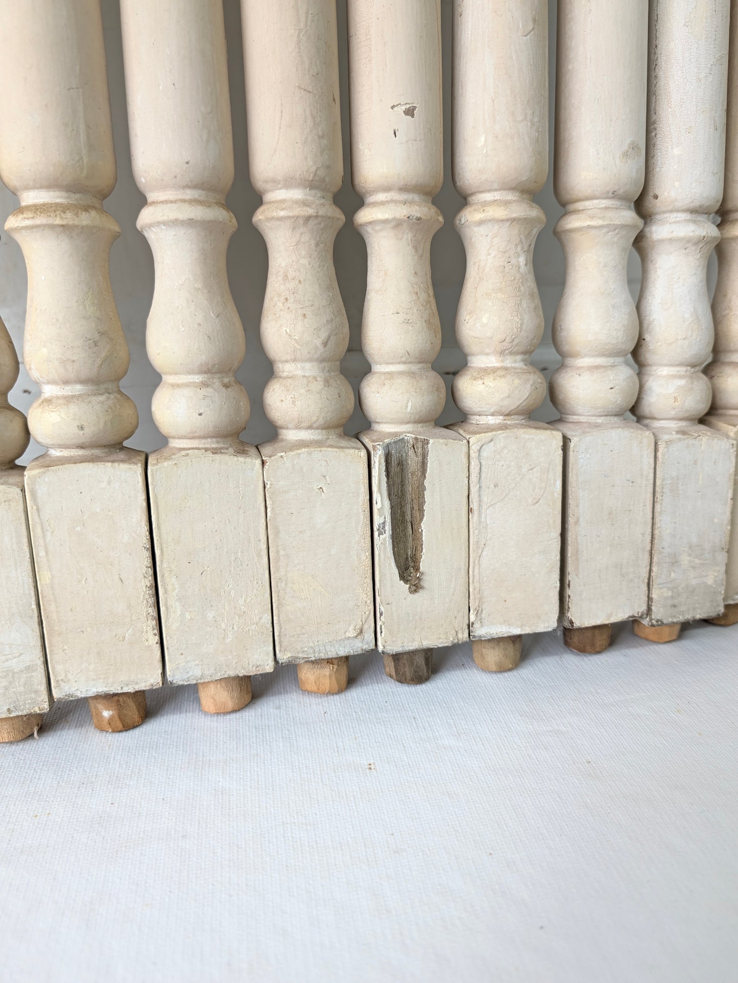 Set of 28 Antique Spindles, 28 Old Turned Wood Stair Balusters