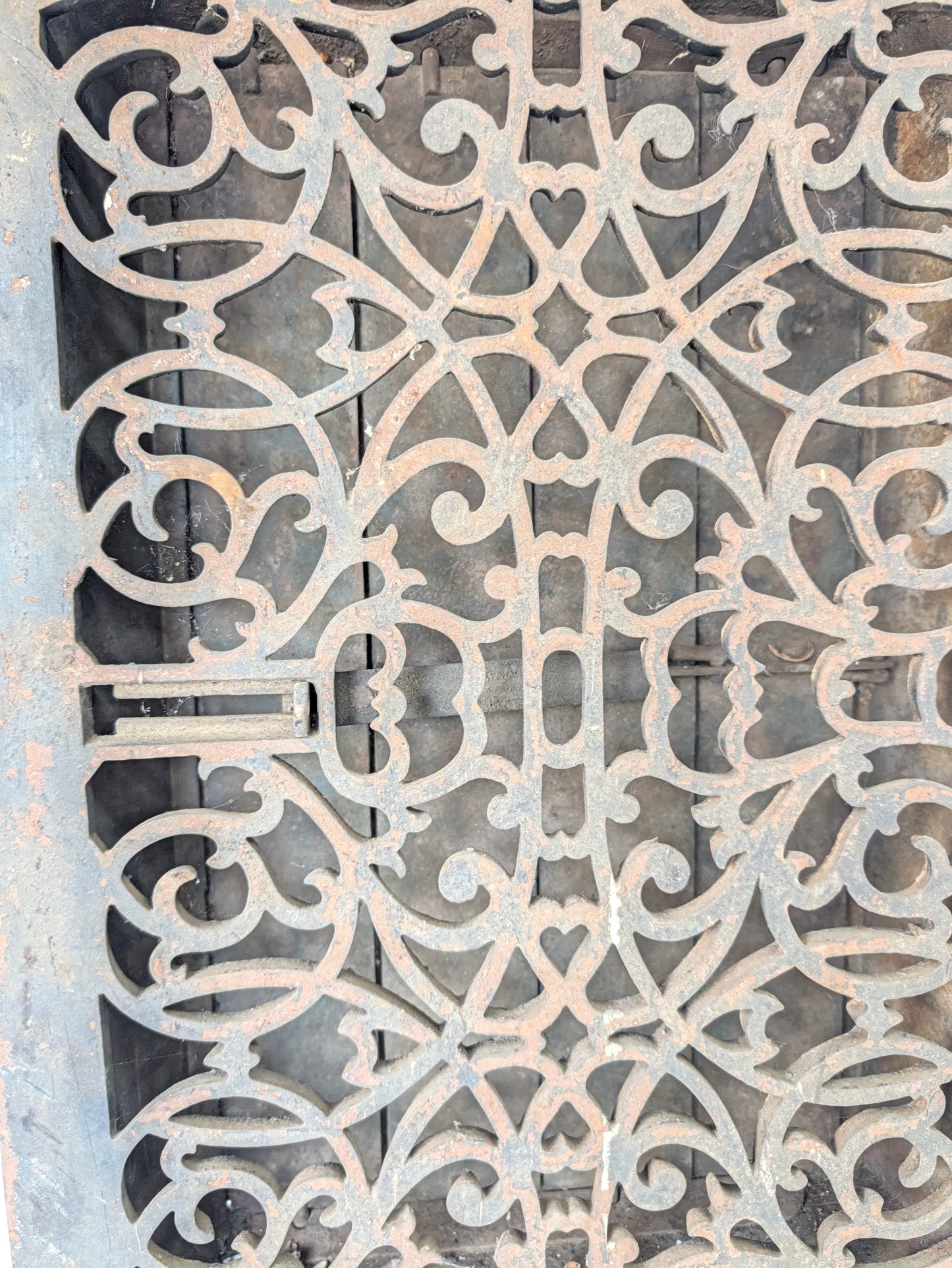 14 x 21 Antique Working Large Cast Iron Vent Cover with Ornate Design