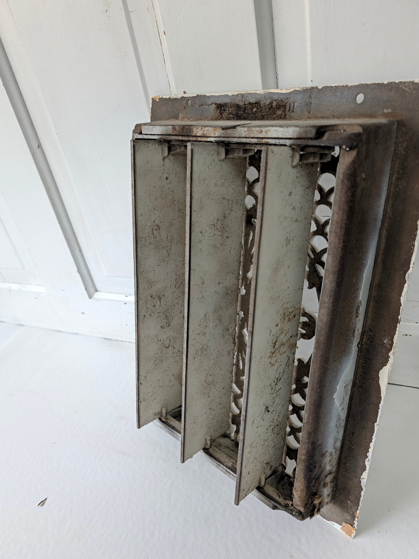 12 x 16 Ornate Vent Cover with Working Louvers, Flower Design