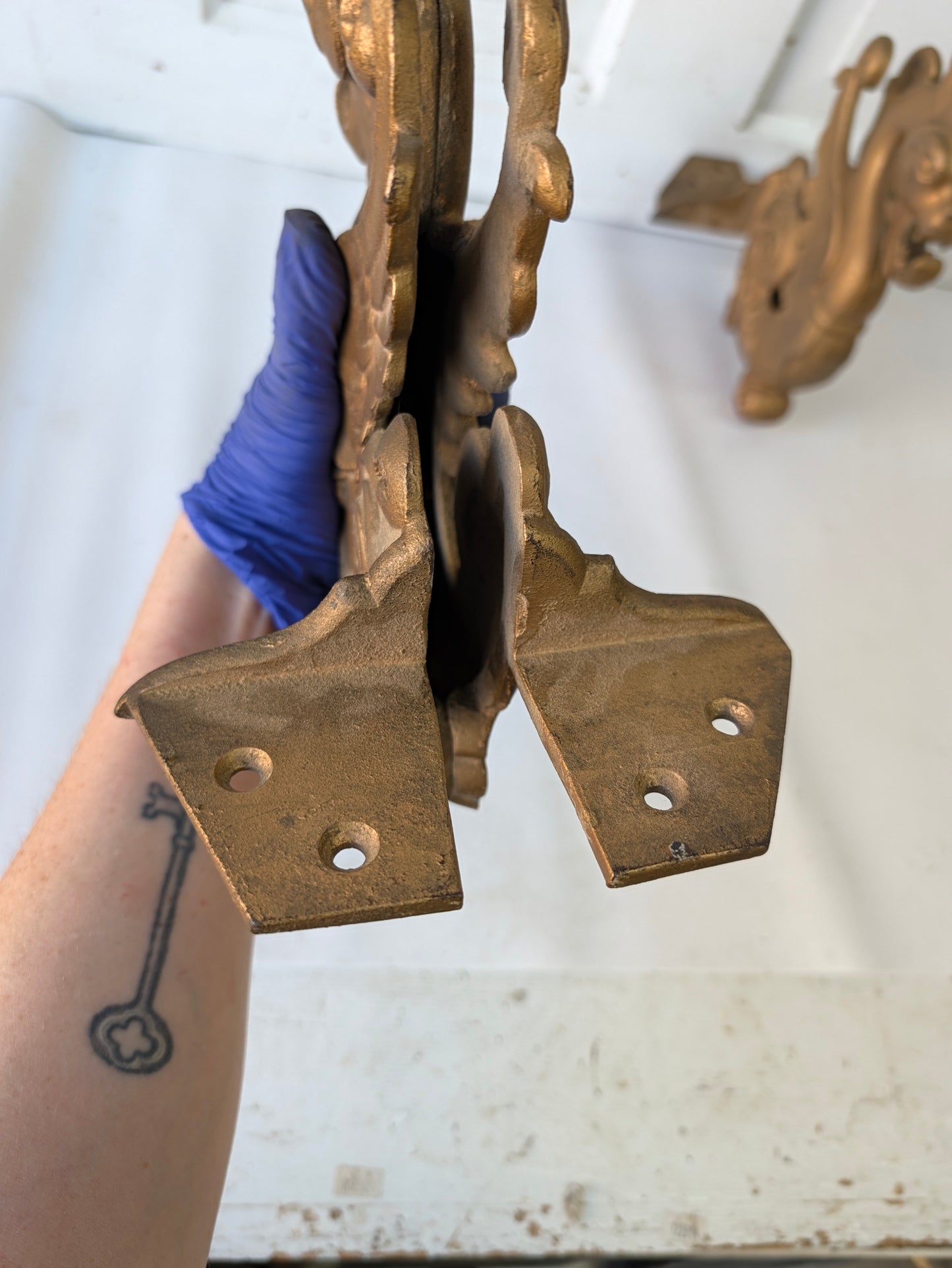 10 x 6 Large Iron Shelf Brackets, Griffin Design Shelf Supports