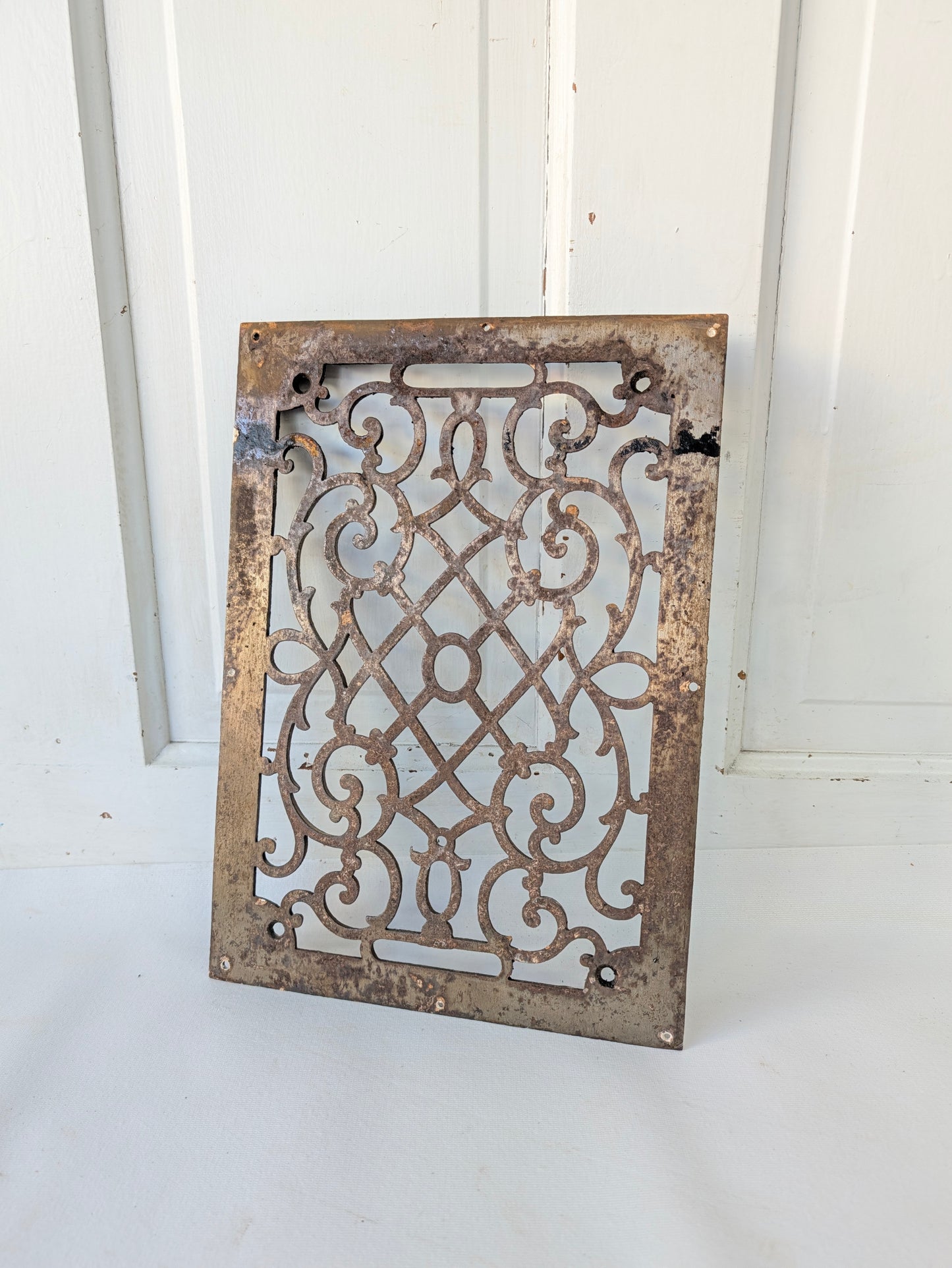 10 x 14 Antique Cast Iron Fancy Vent Cover, Floor Register Cover