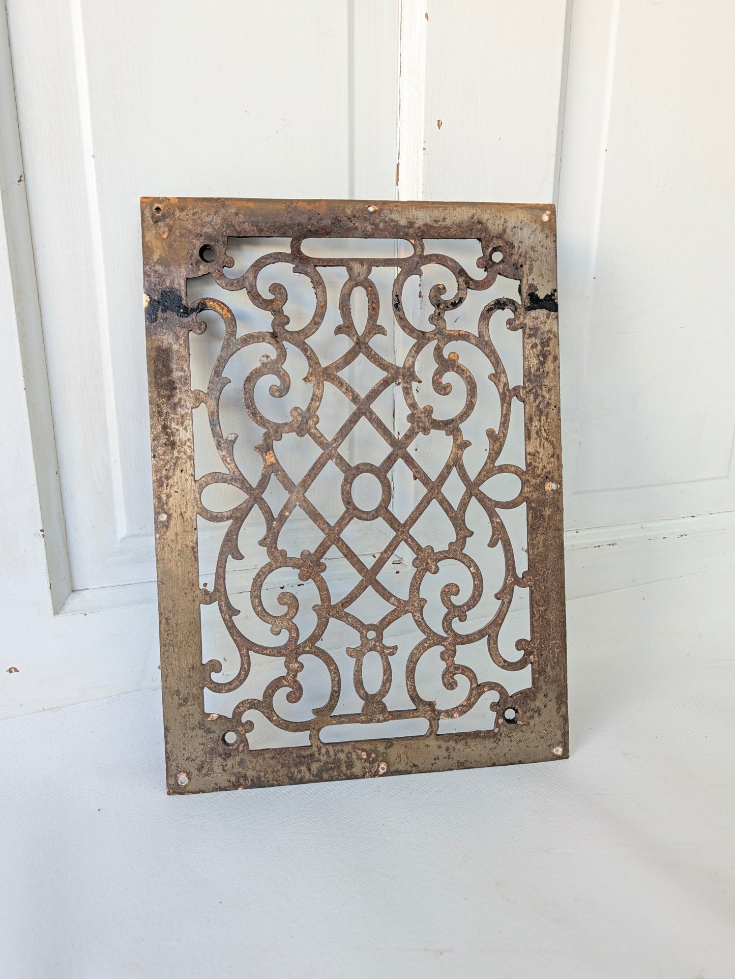 10 x 14 Antique Cast Iron Fancy Vent Cover, Floor Register Cover