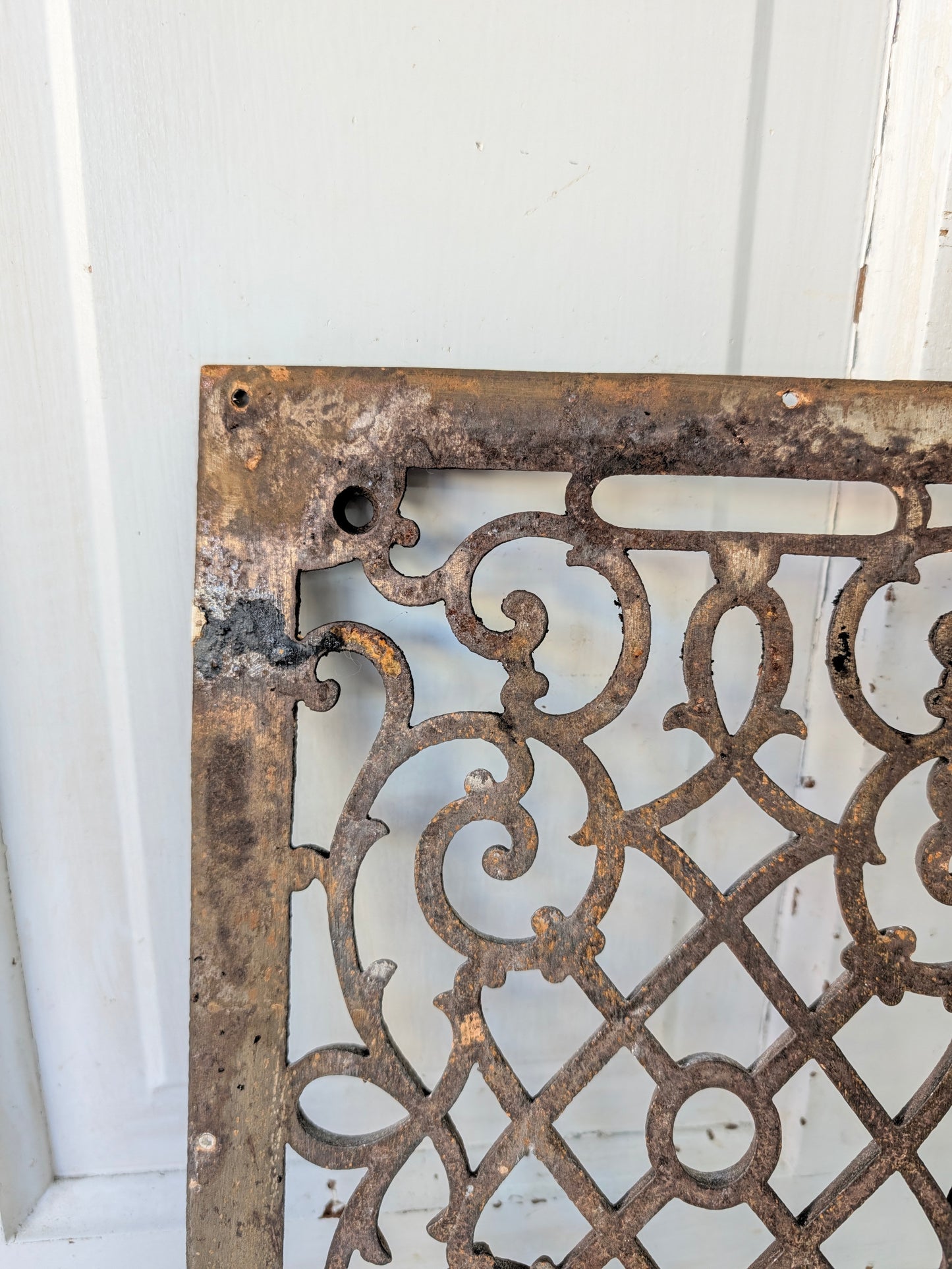 10 x 14 Antique Cast Iron Fancy Vent Cover, Floor Register Cover