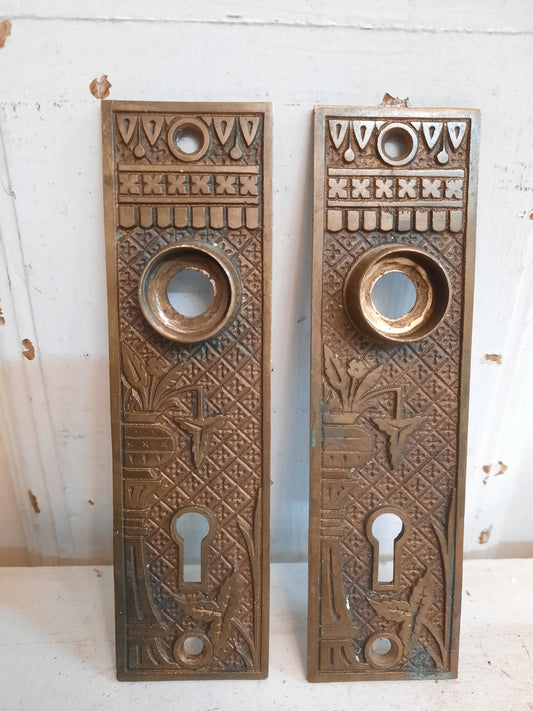 Pair of Broken Leaf Pattern Antique Backplates, Broken Leaf Bronze Doorknob Plate 091001