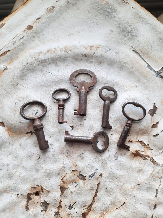 Set Of Six Very Small Vintage Keys, Tiny Antique Skeleton Key Set