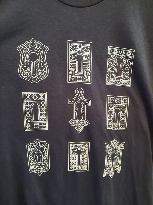 Antique Keyhole Cover T Shirt, Blue Antique Hardware Tee Shirt Top