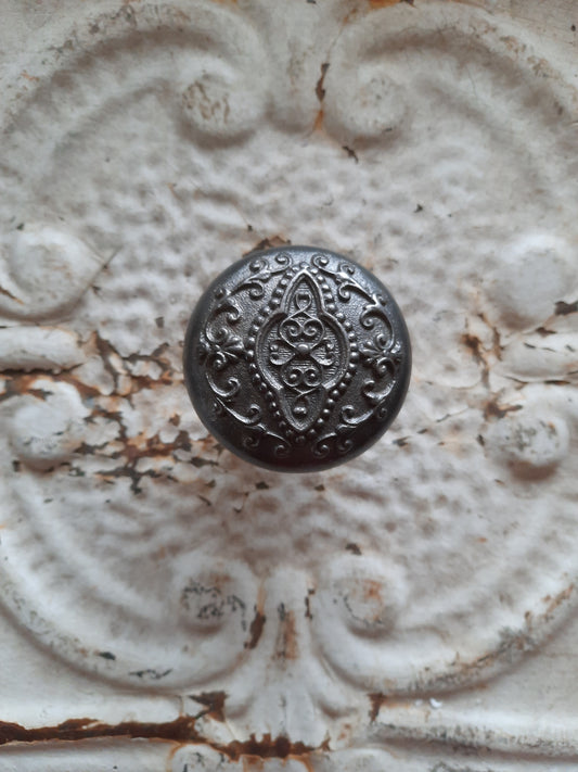 Yale and Towne Cast Iron Eastlake or Vernacular Style Knob, Design Ornate Antique Doorknob F-205