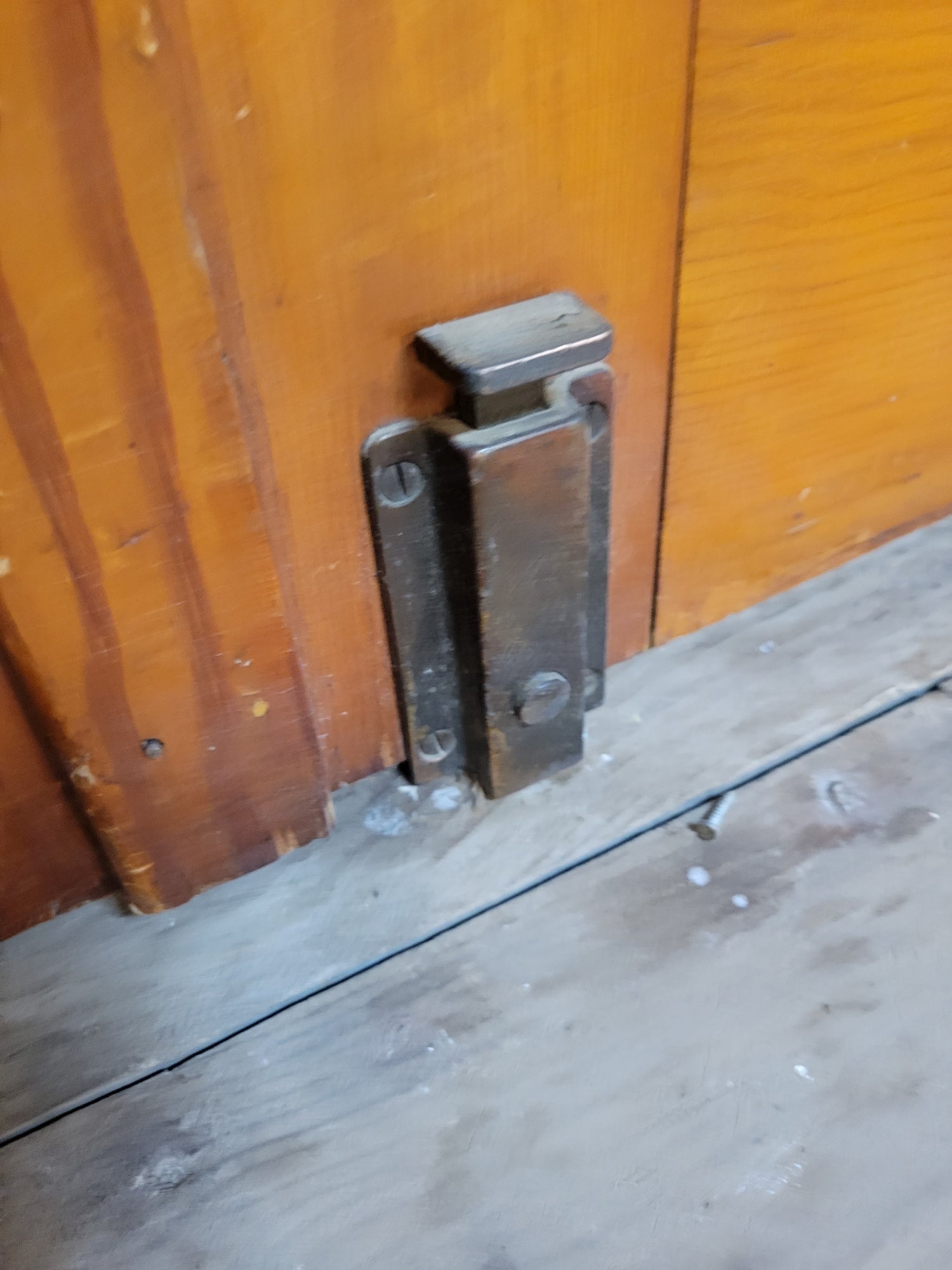 Milk Glass Closet Door or Bathroom Door Latch Set, Vintage Spring Load –  Peoria Architectural Salvage