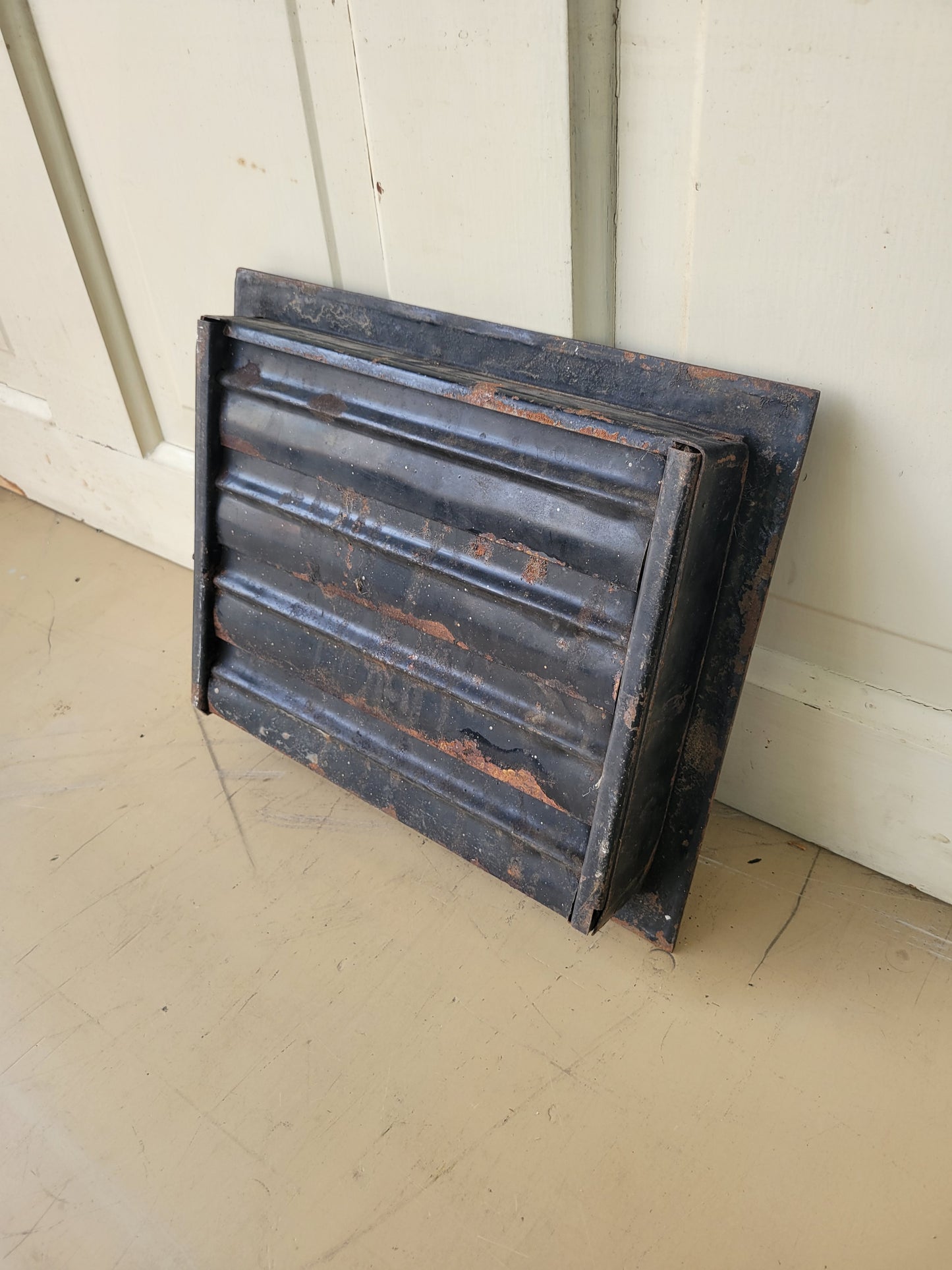 10 x 12 Antique Cast Iron Working Vent Cover, Floor Register Cover with Dampers #031803