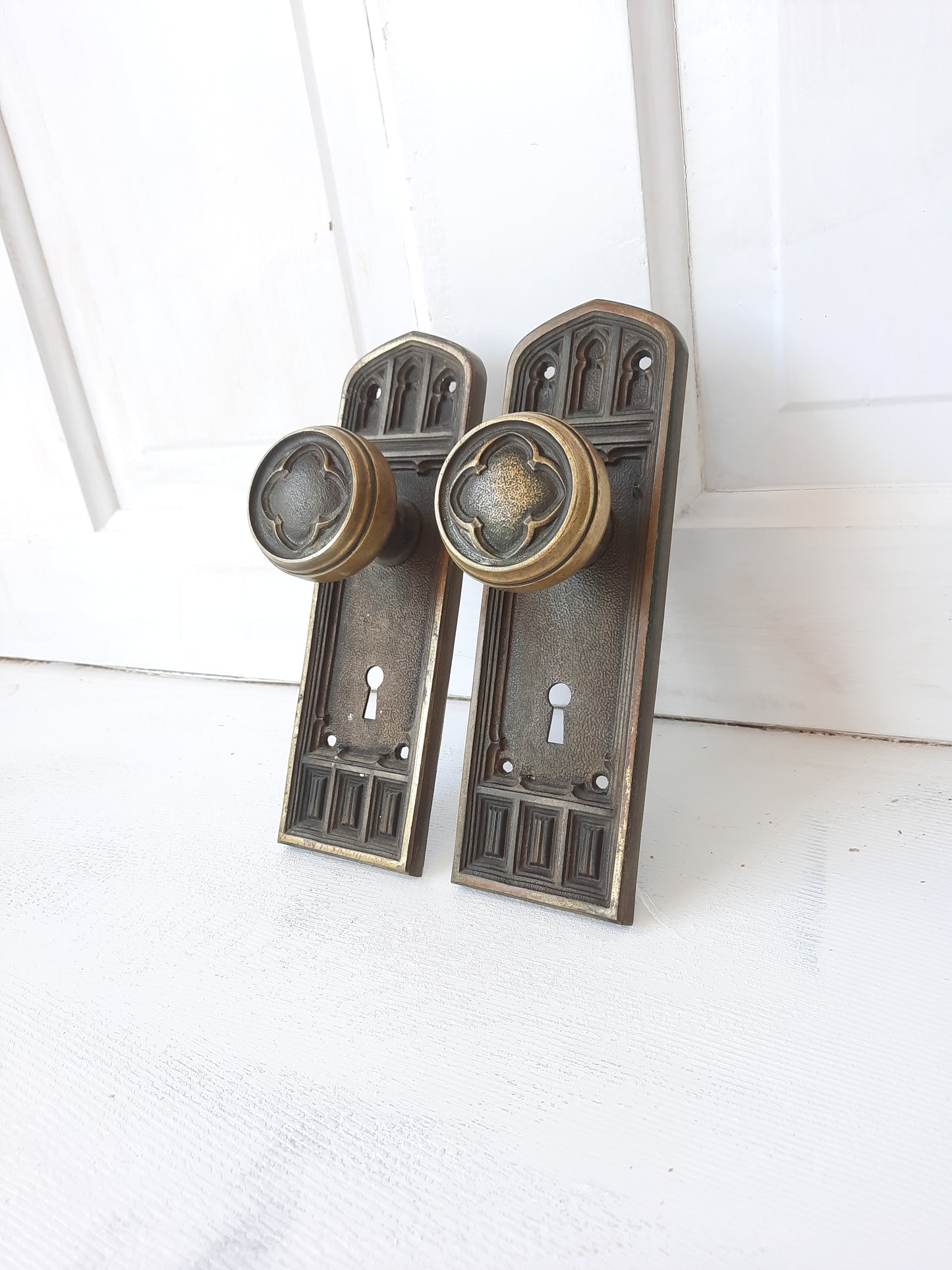 Full Set of Newark Pattern Bronze Doorknobs and Plates, Gothic Style Door Knob and Plates Set